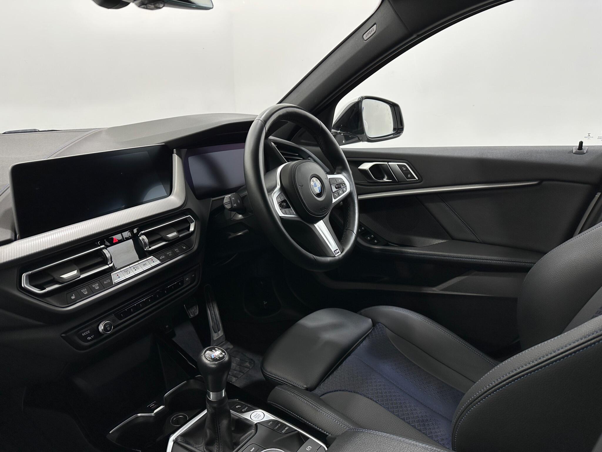 BMW 1 Series view 31