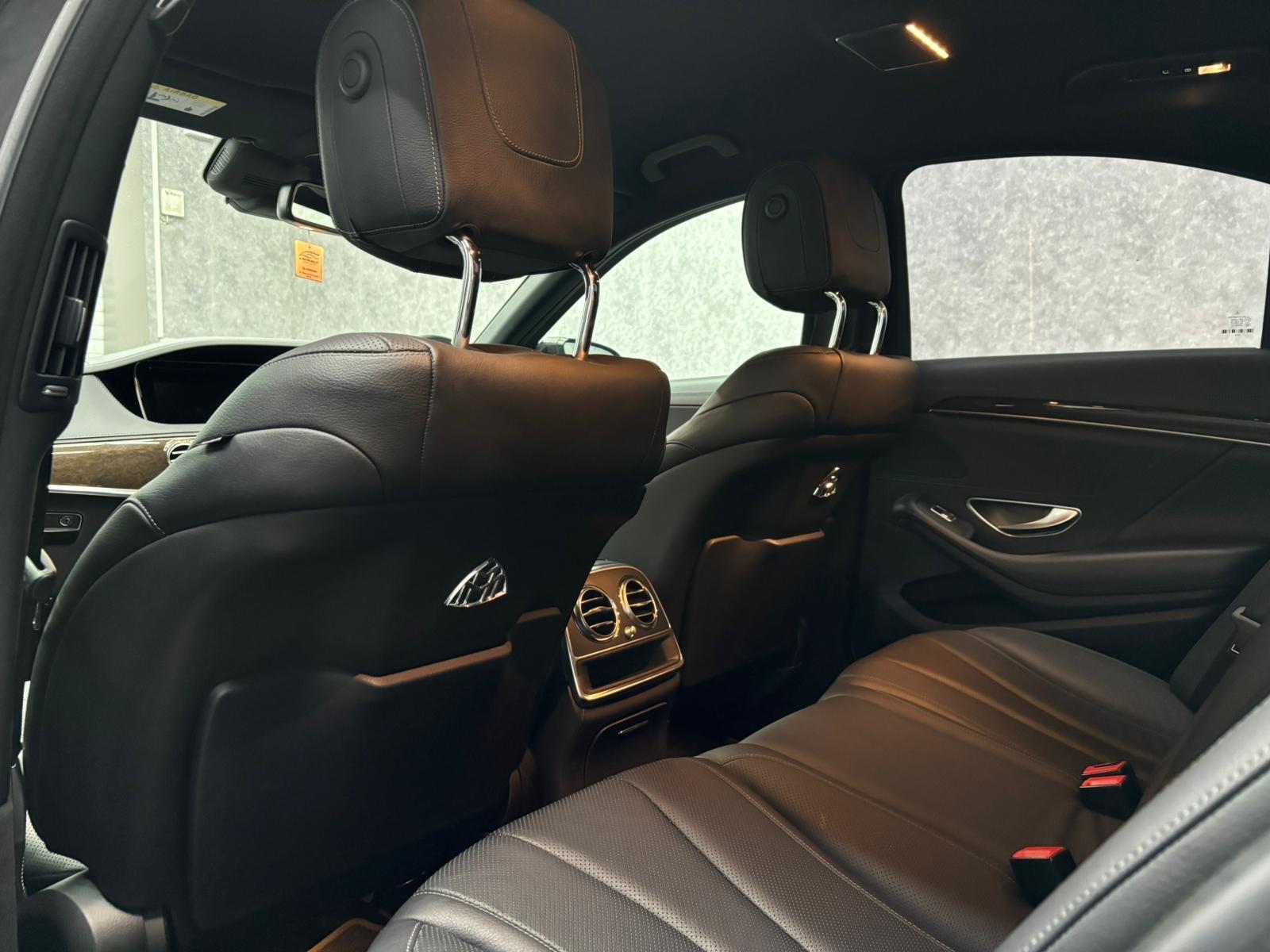 Mercedes-Benz S Class view 11