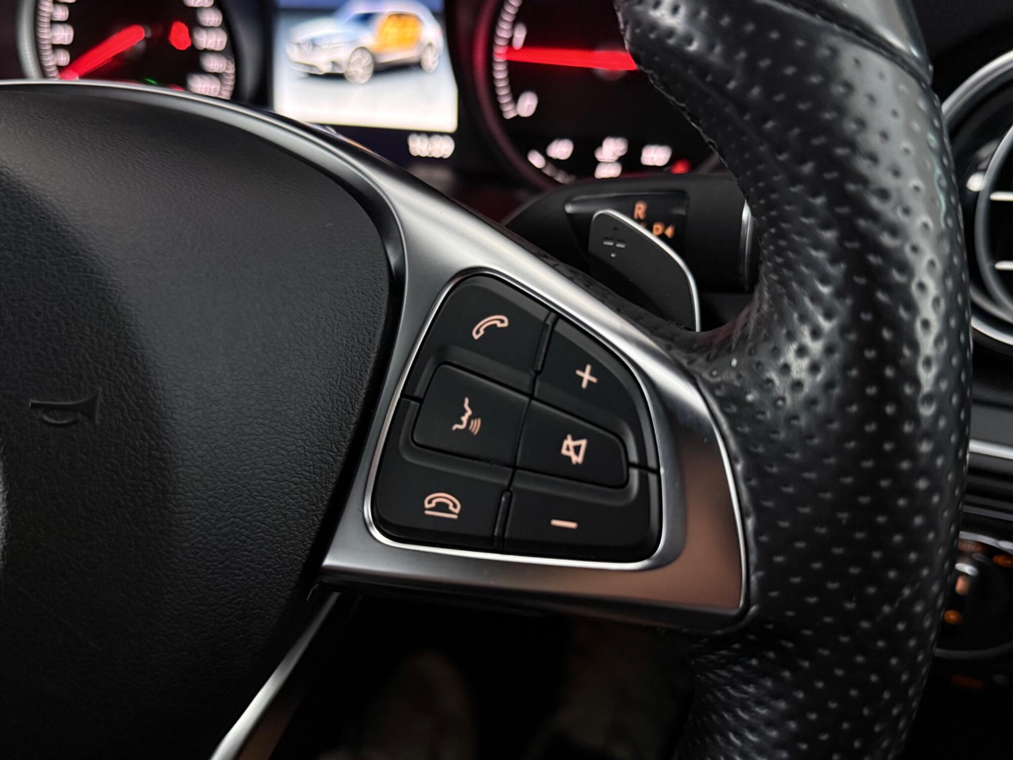 Mercedes-Benz GLC view 17