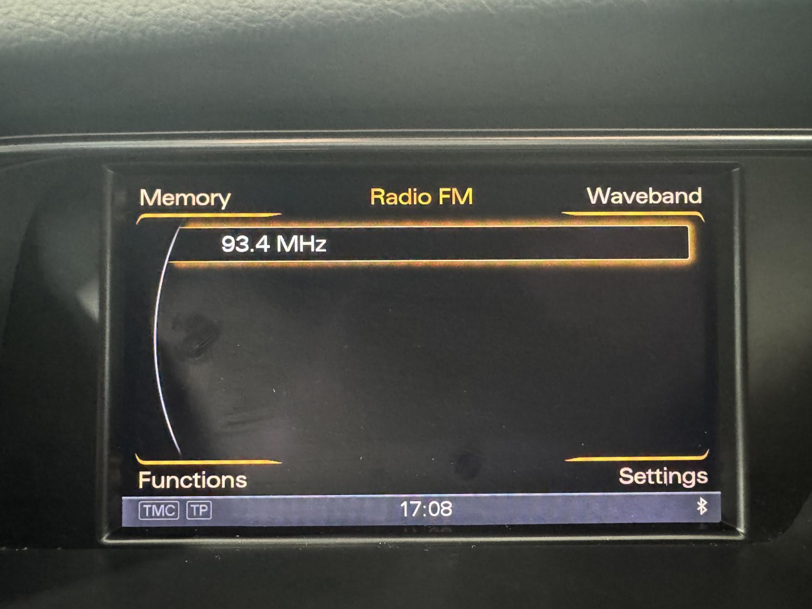 Audi A4 Avant view 71