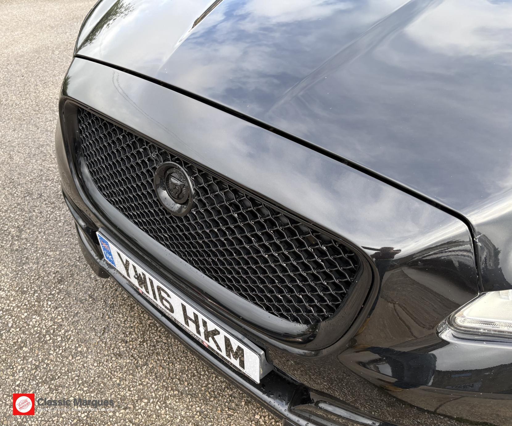 Jaguar XJ view 21