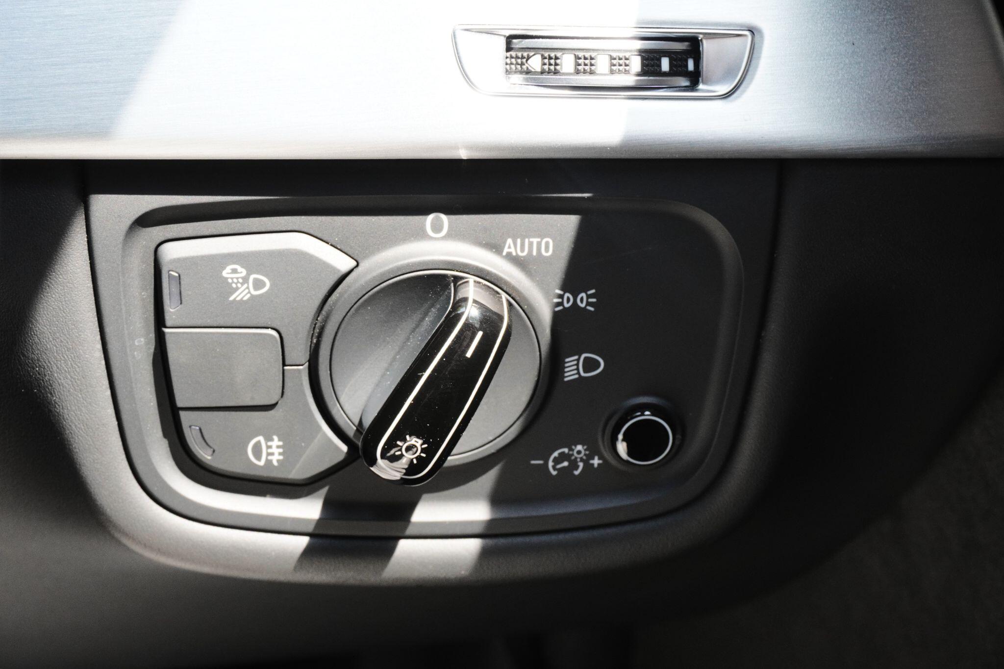 Audi S8 view 43