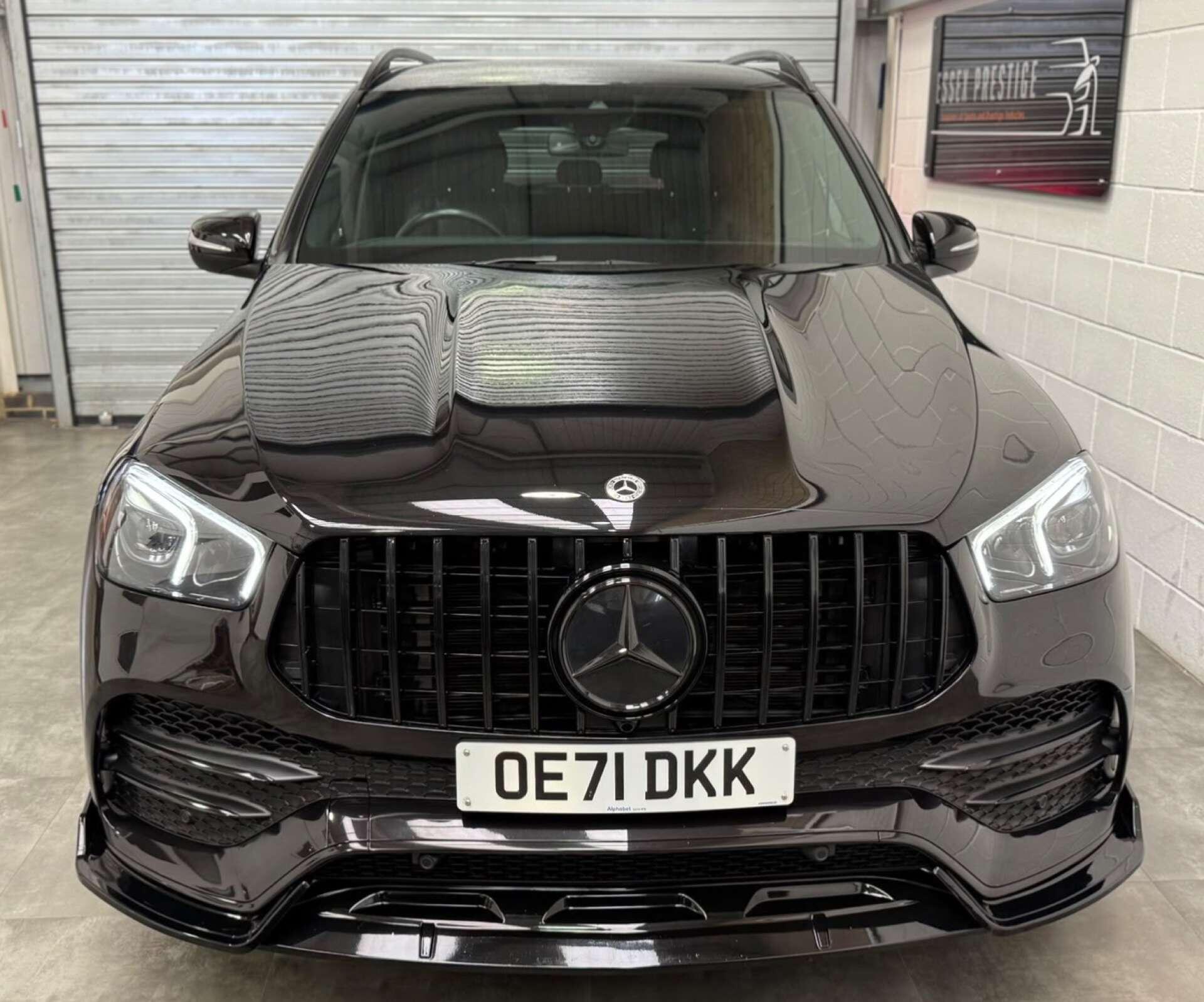 Mercedes-Benz Gle view 2
