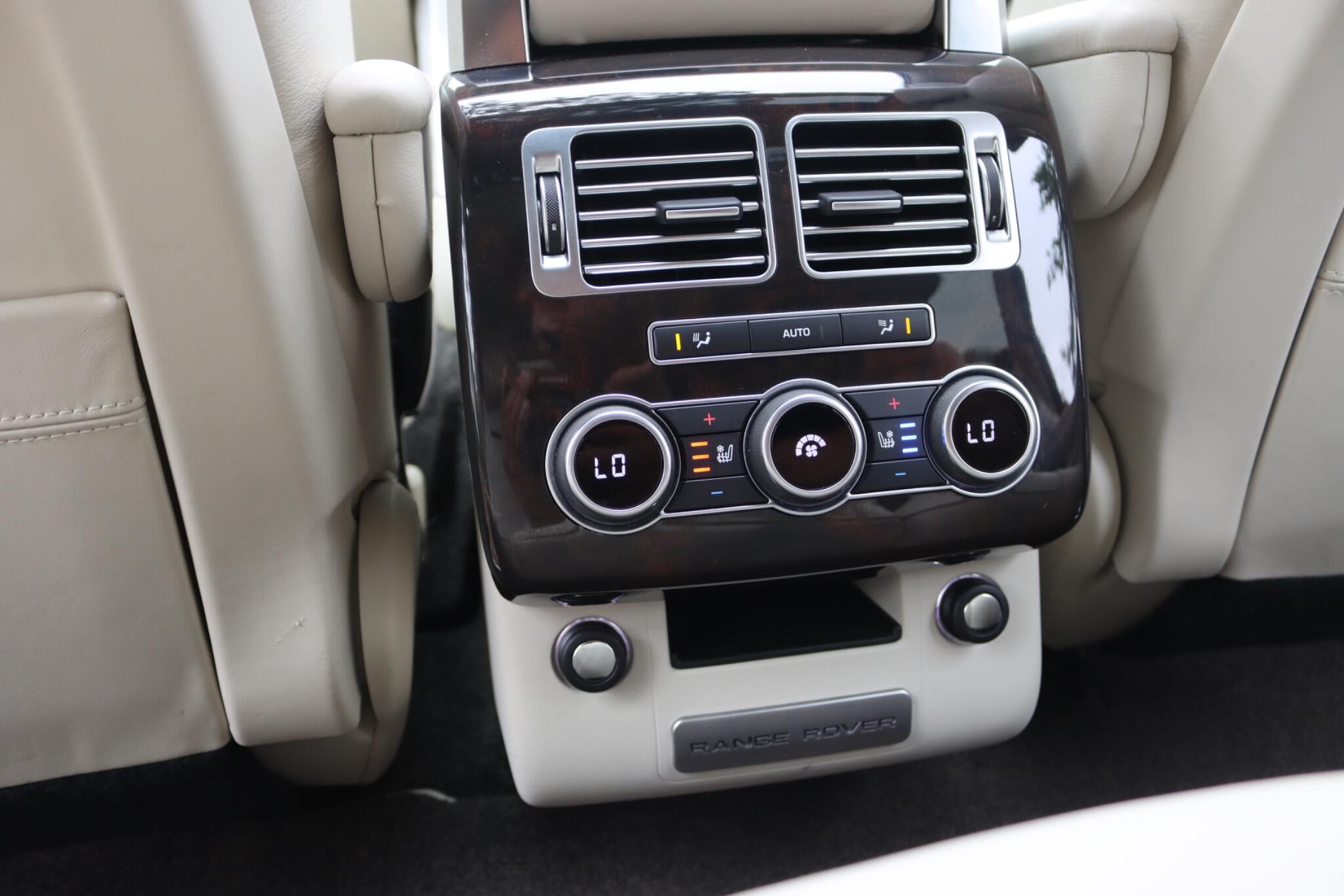Land Rover Range Rover view 50