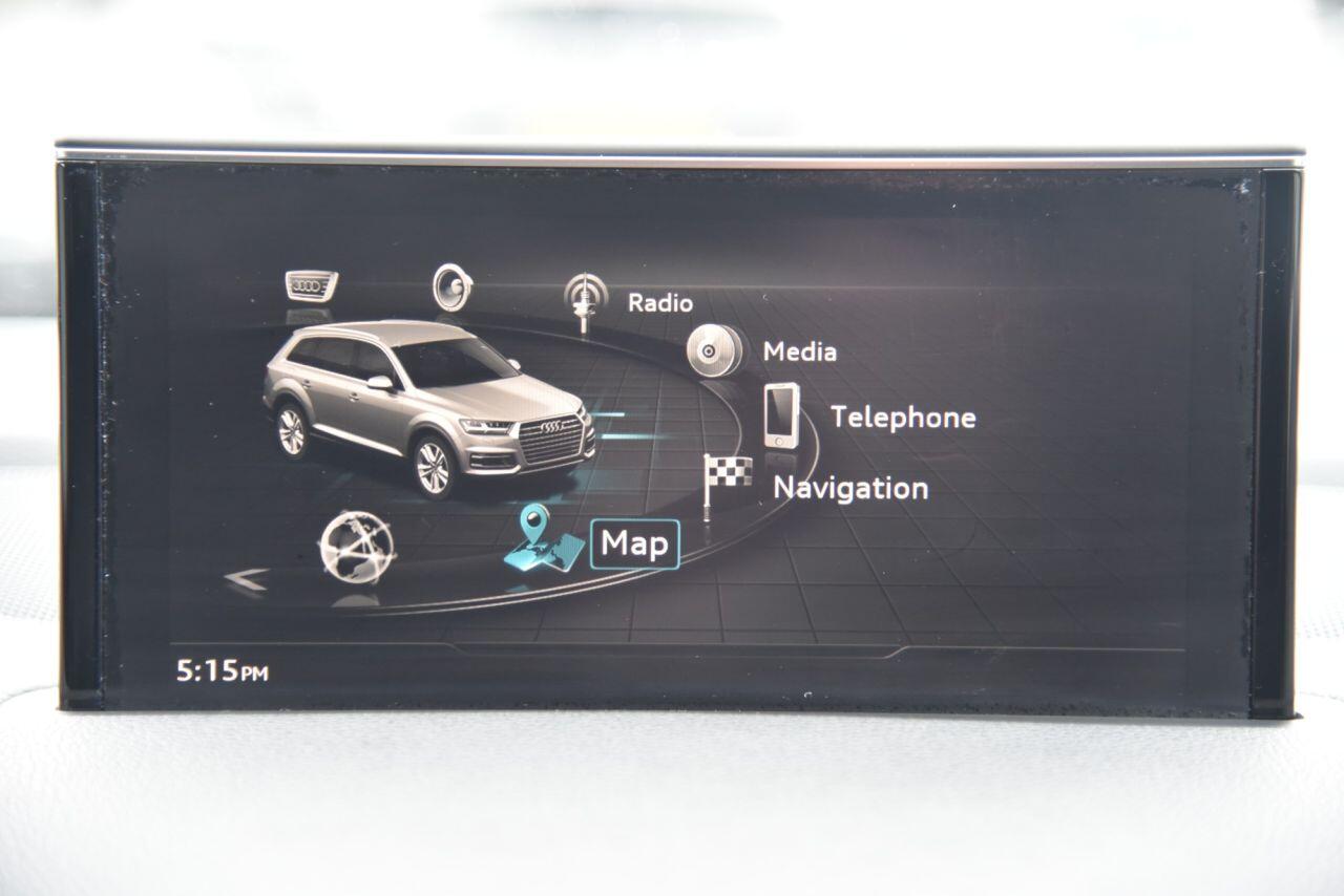 Audi Q7 view 41