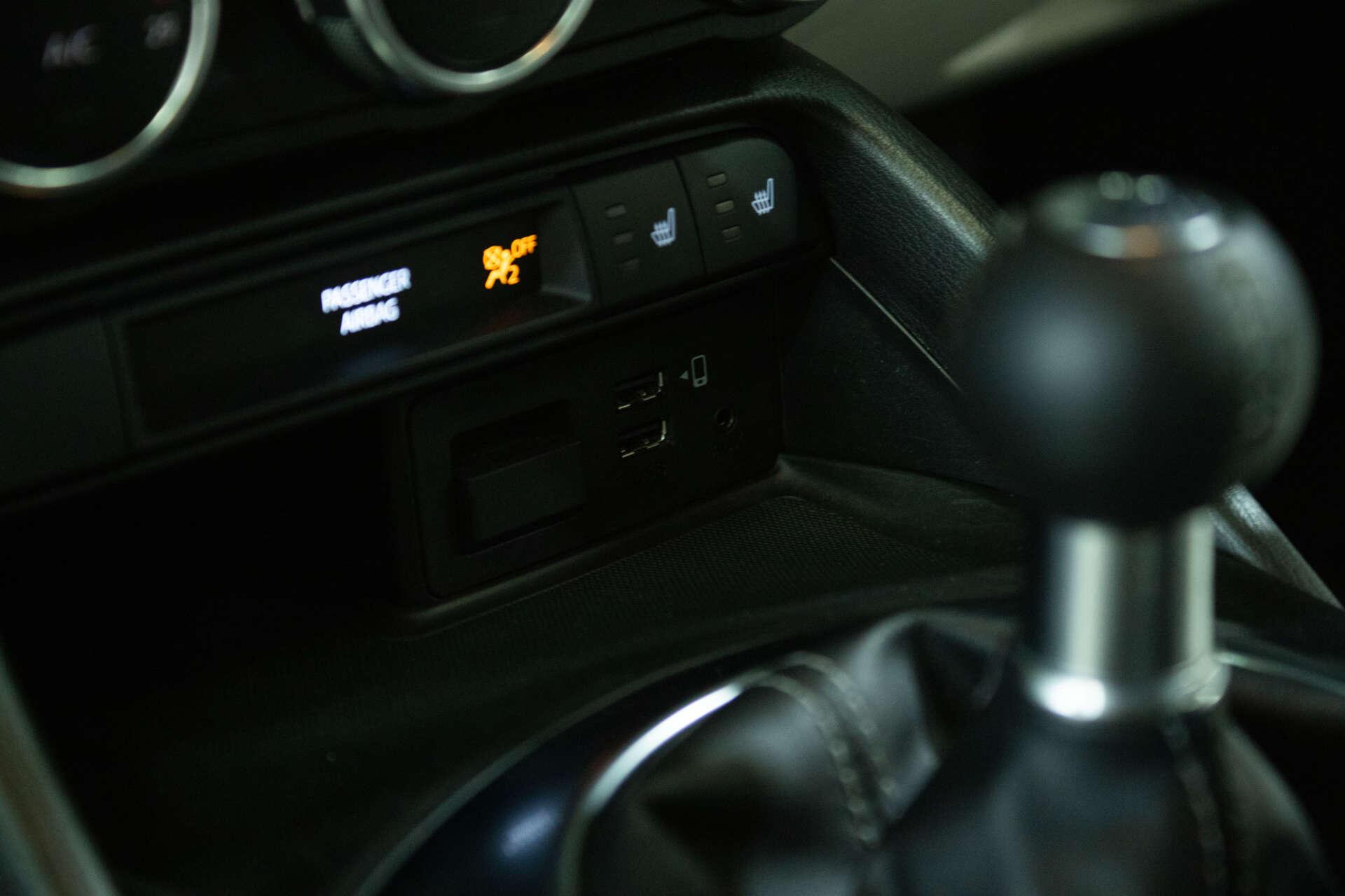 Mazda MX-5 view 35