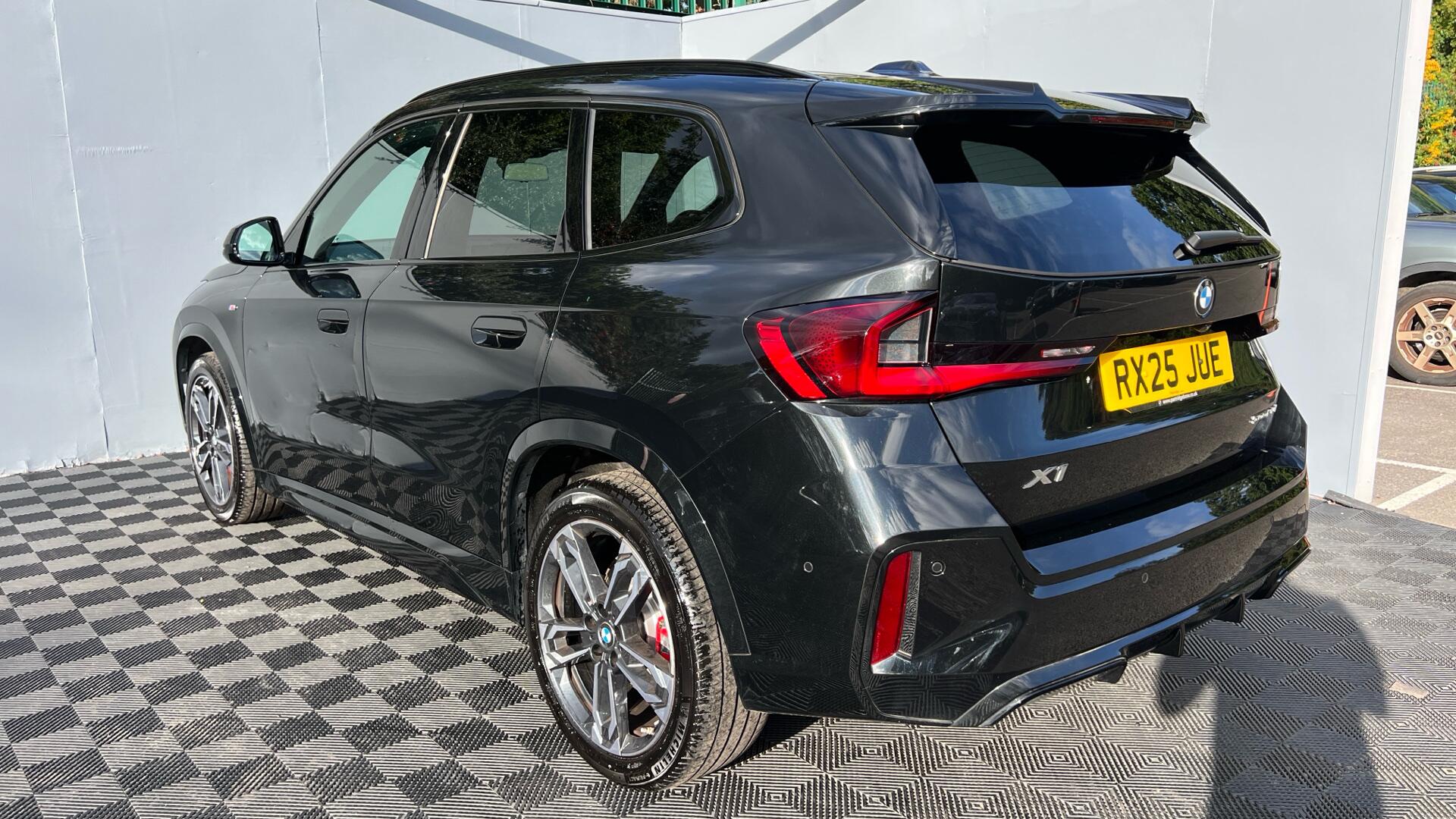 BMW X1 view 28