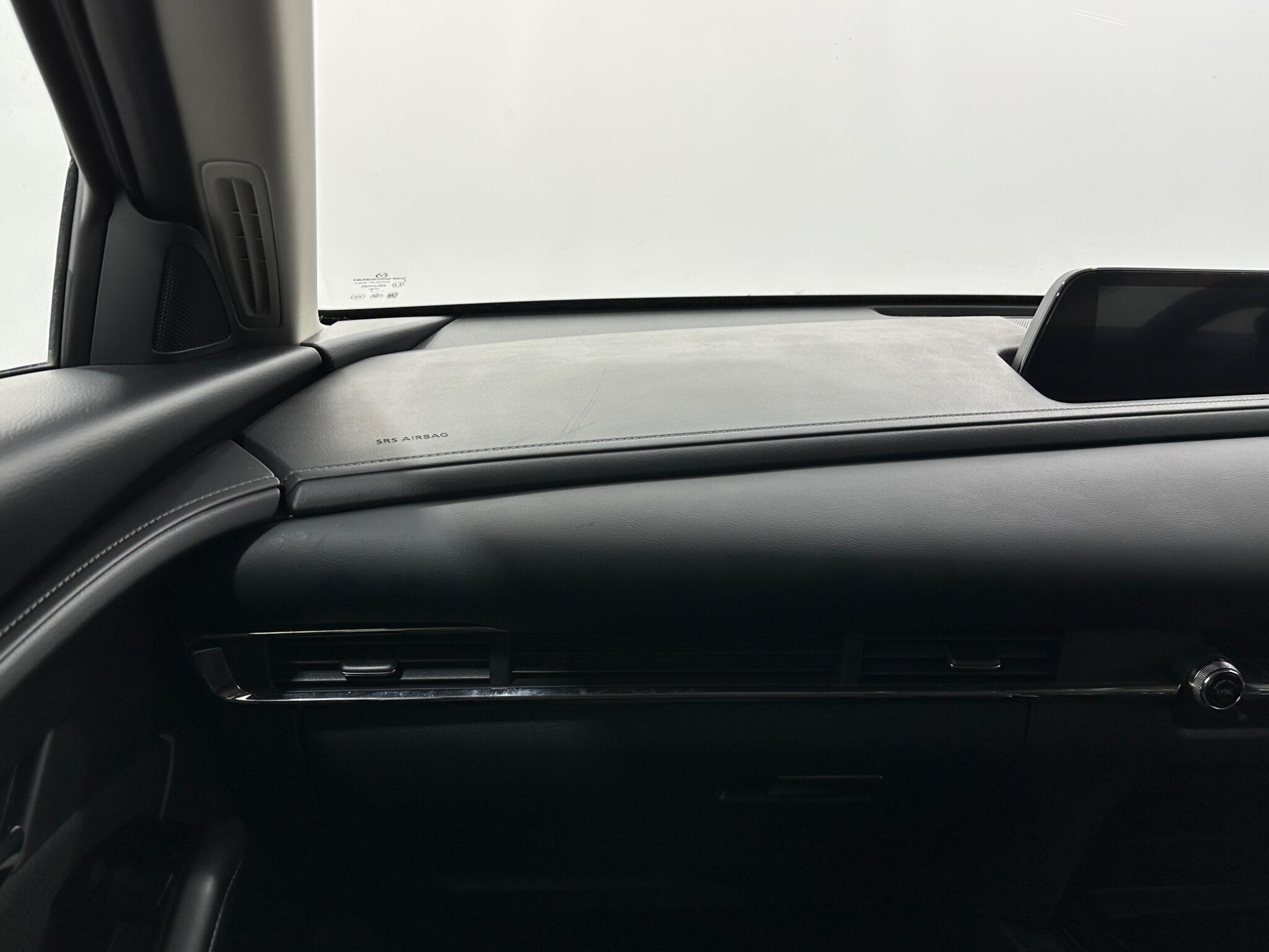 Mazda CX-30 view 30