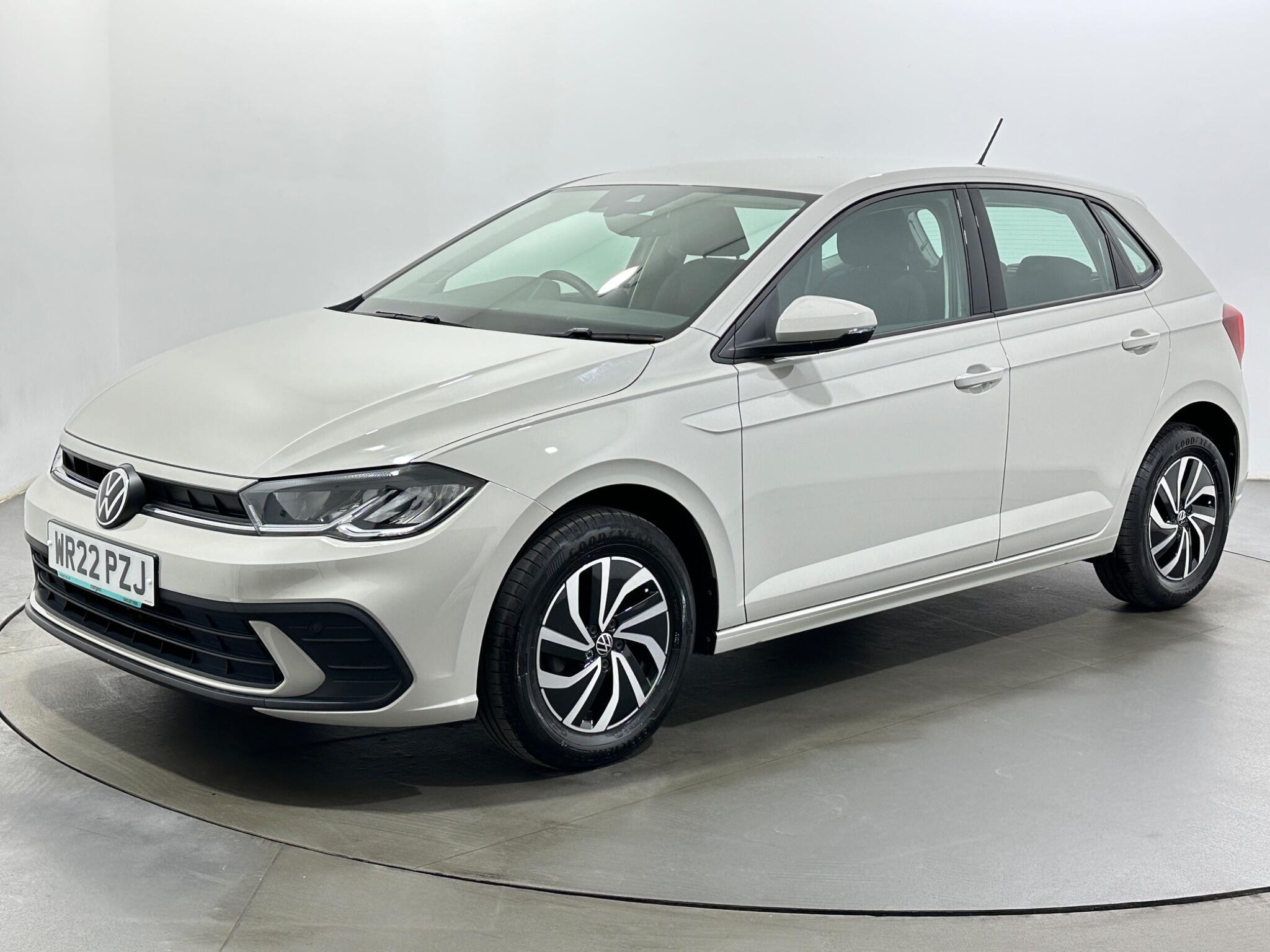 Volkswagen Polo view 4