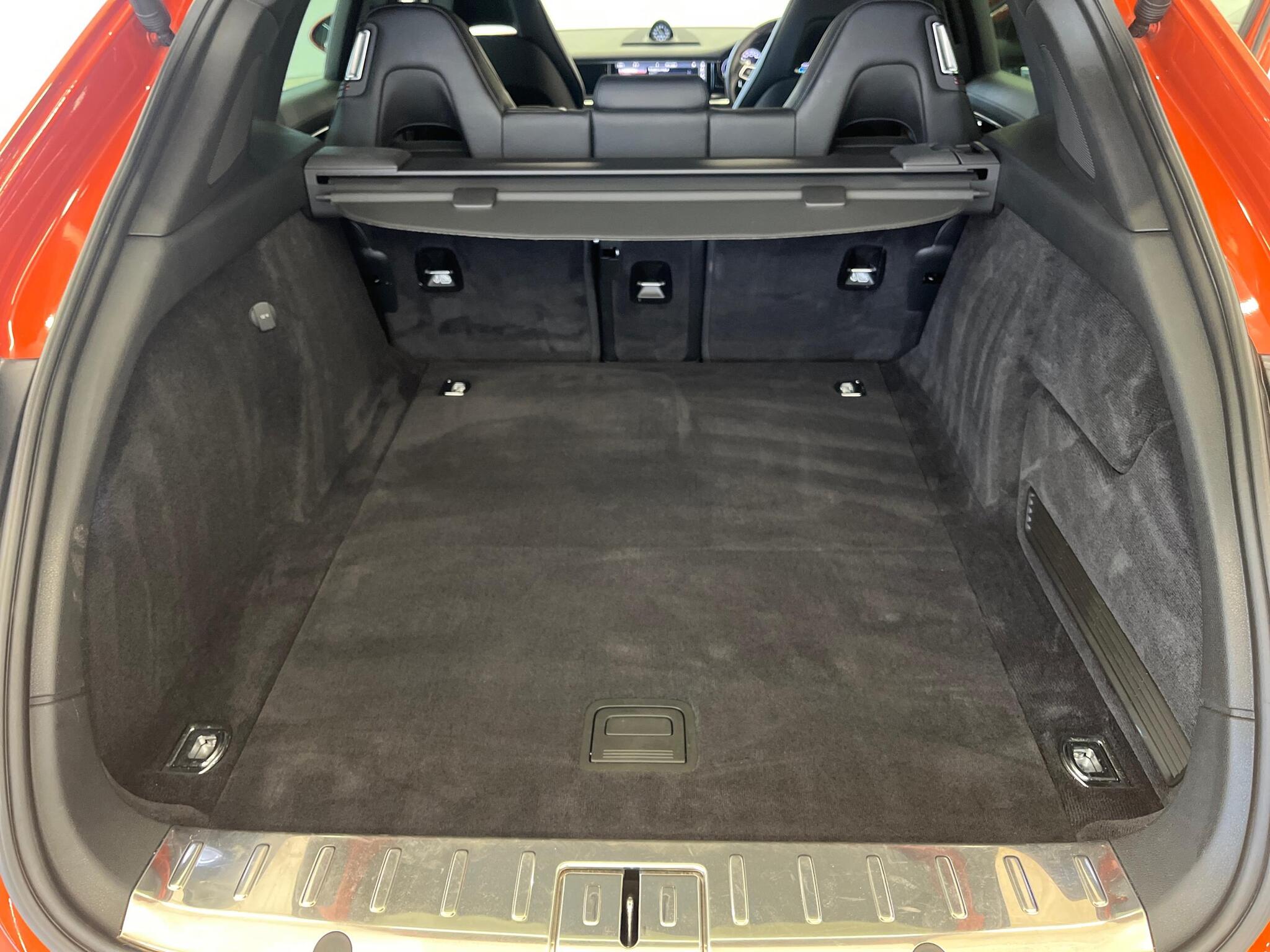 Porsche Panamera view 19