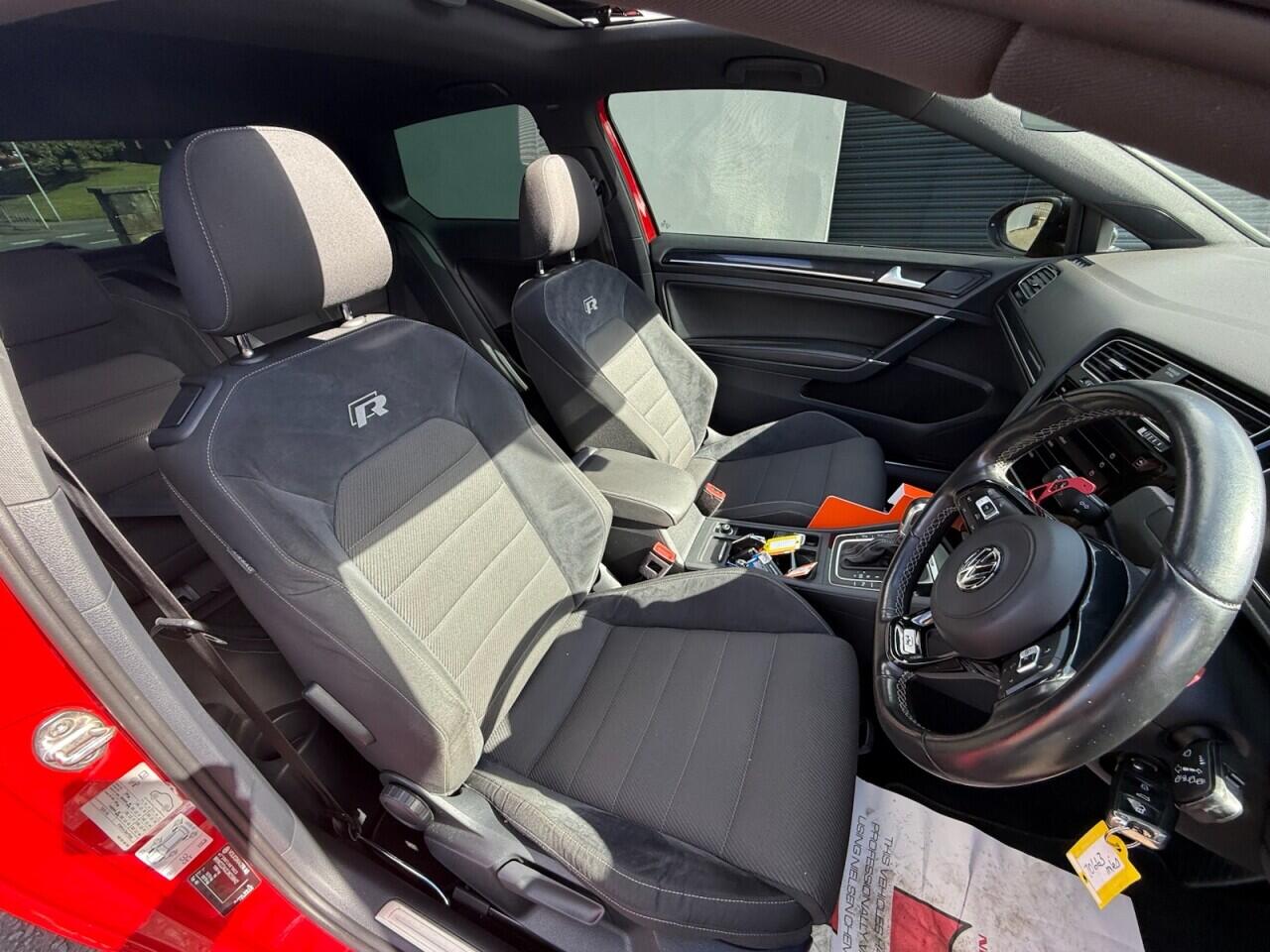 Volkswagen Golf view 15