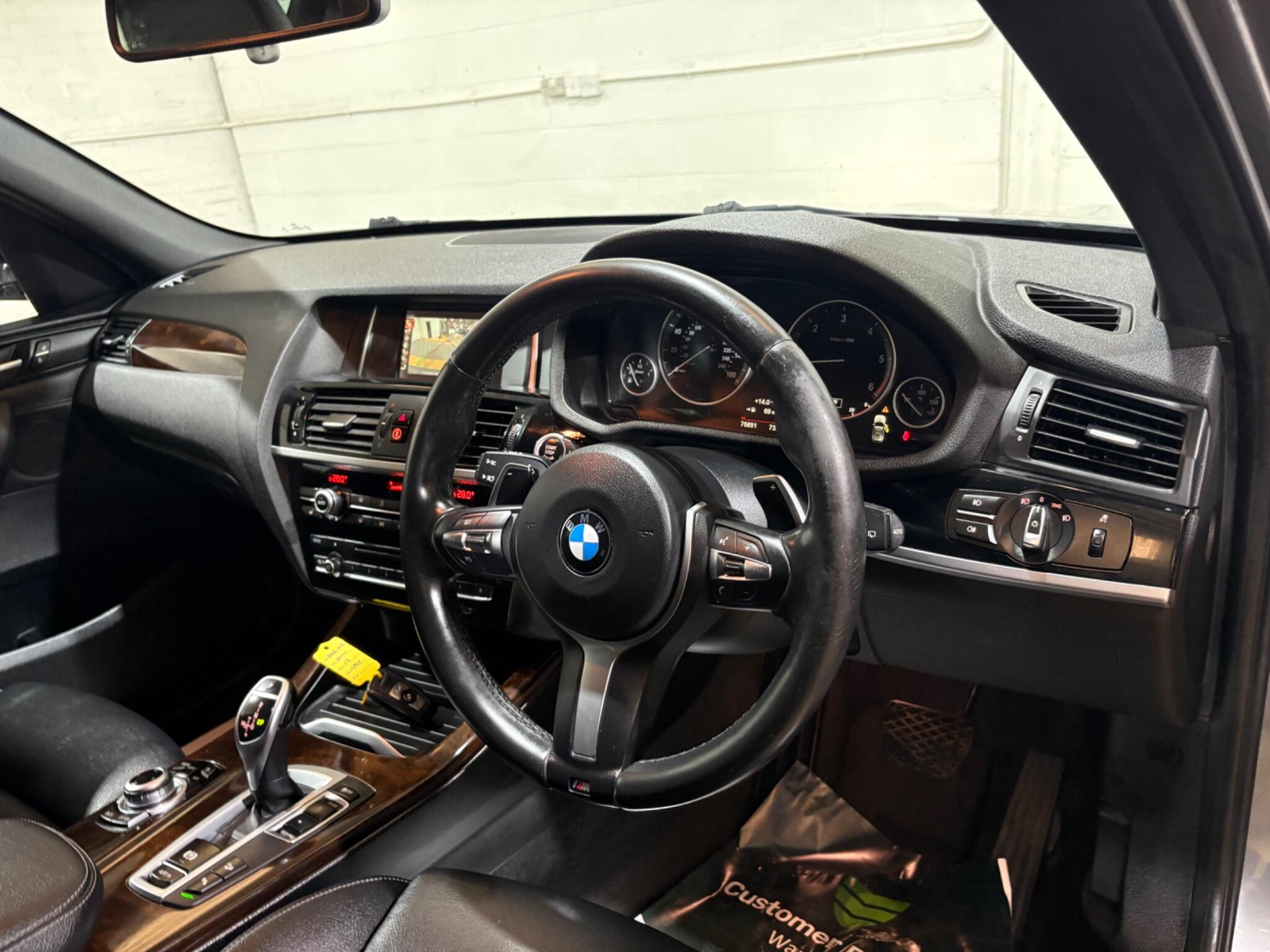 BMW X3 view 18