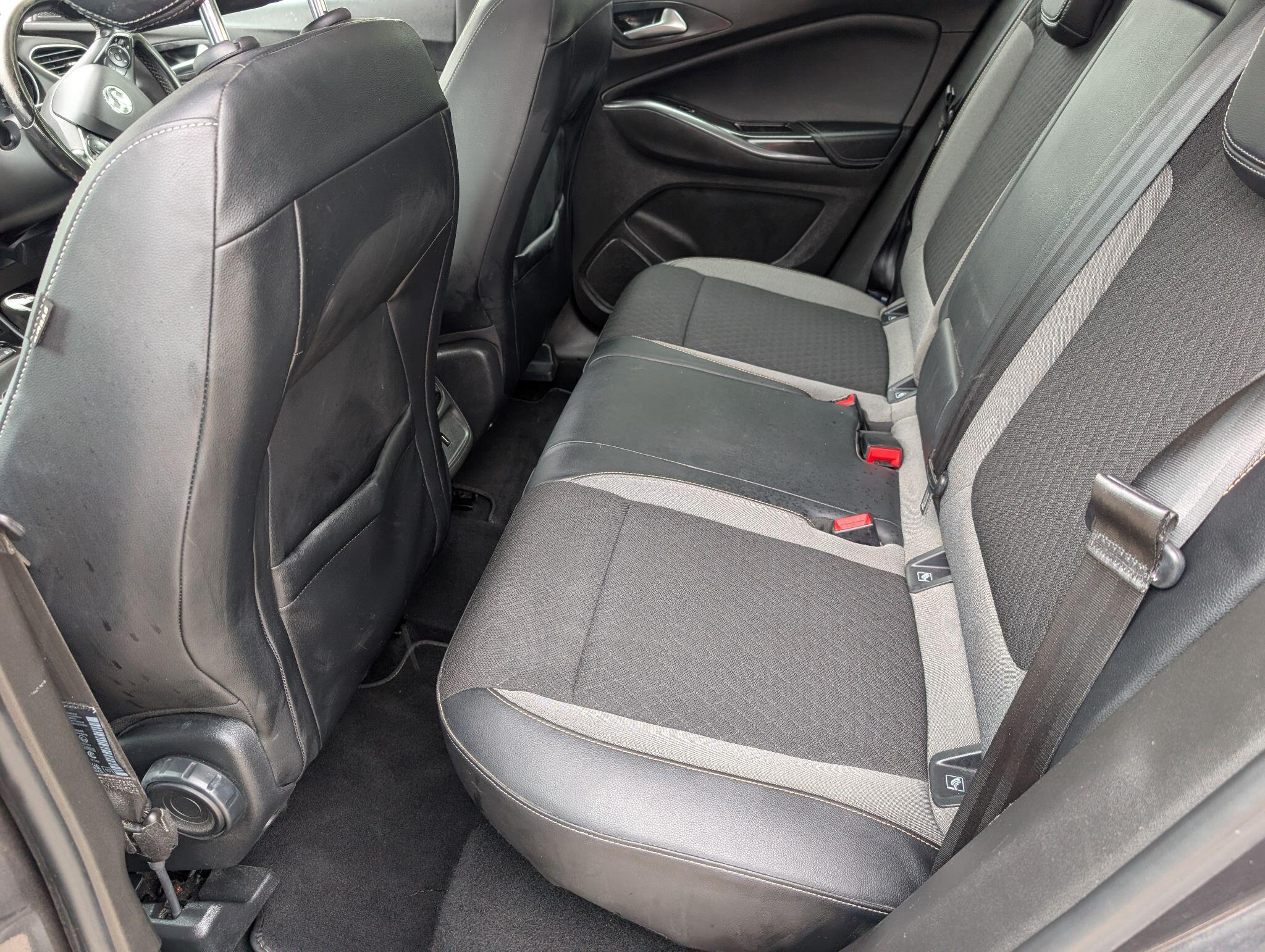 Vauxhall Grandland X view 18