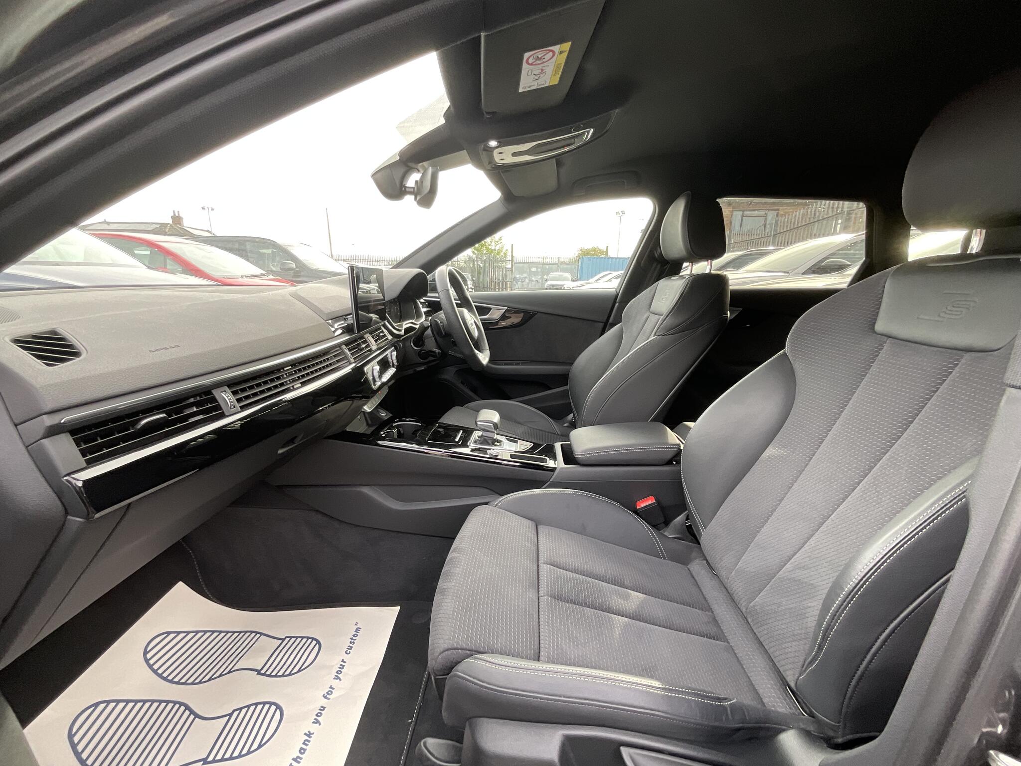 Audi A4 view 19