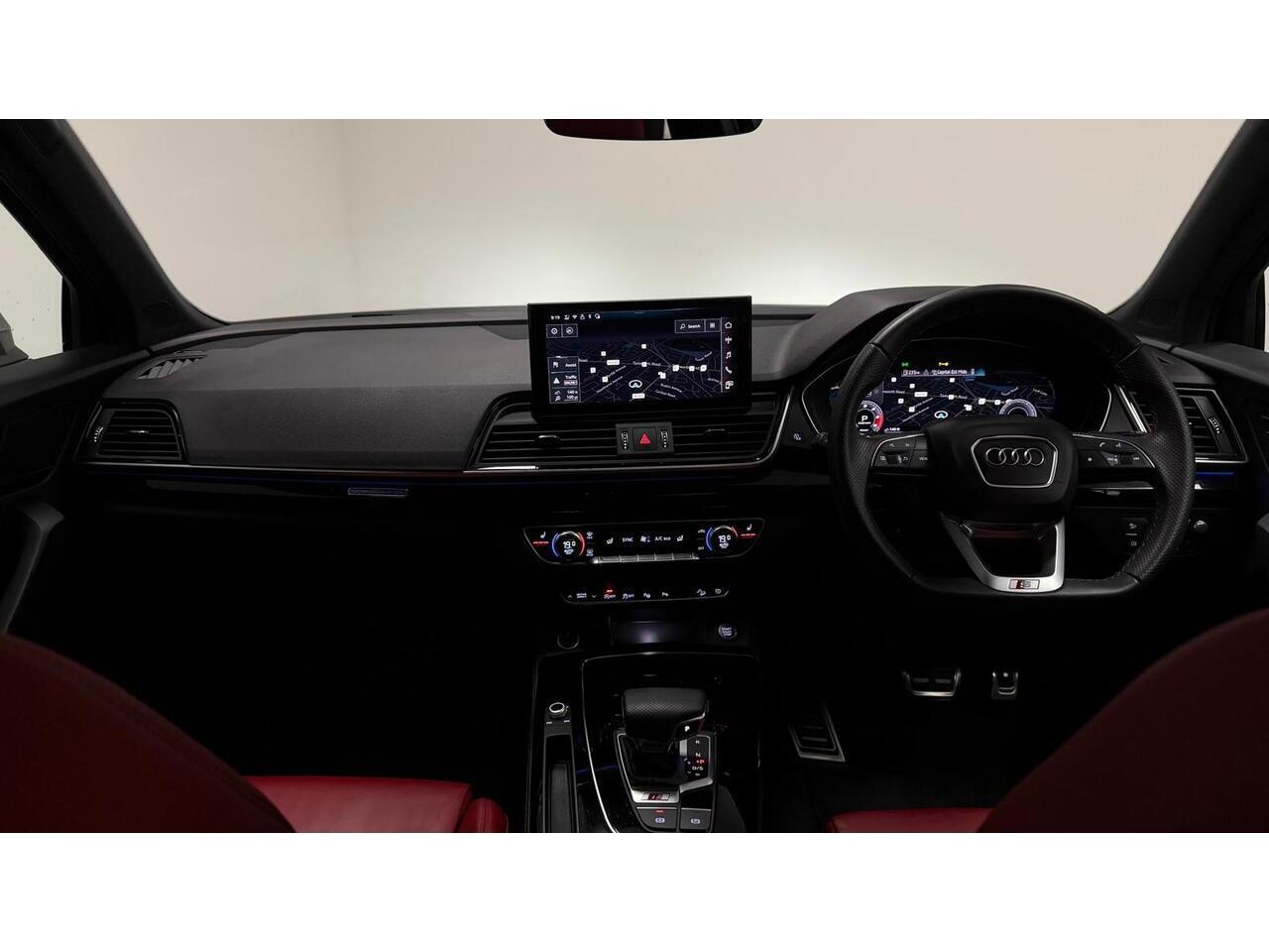 Audi SQ5 view 36