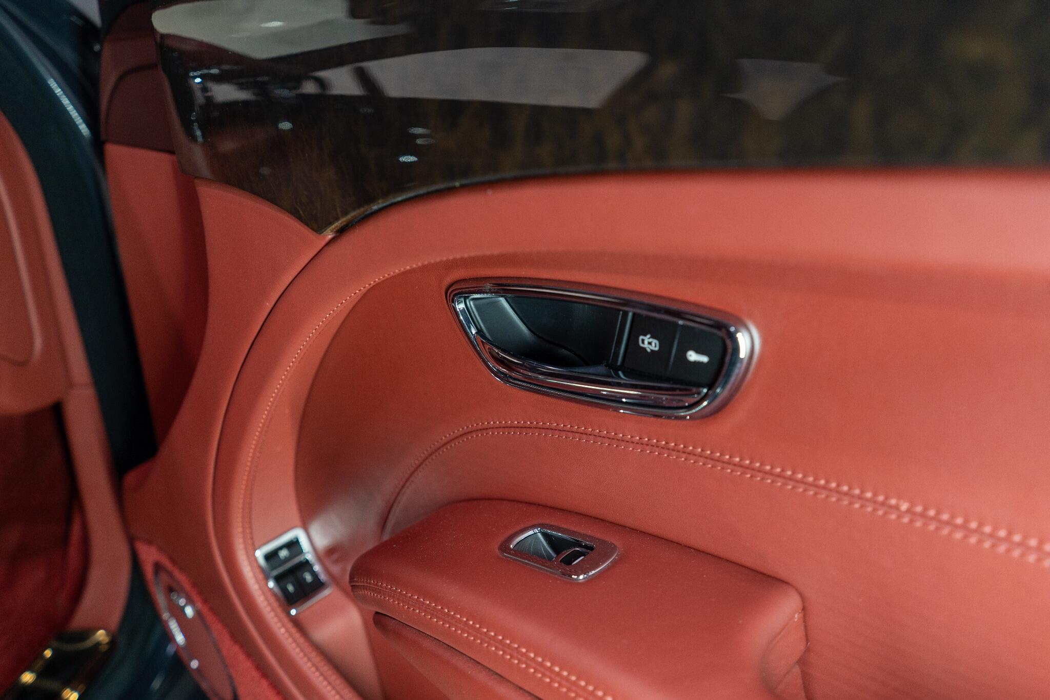 Bentley Mulsanne view 28