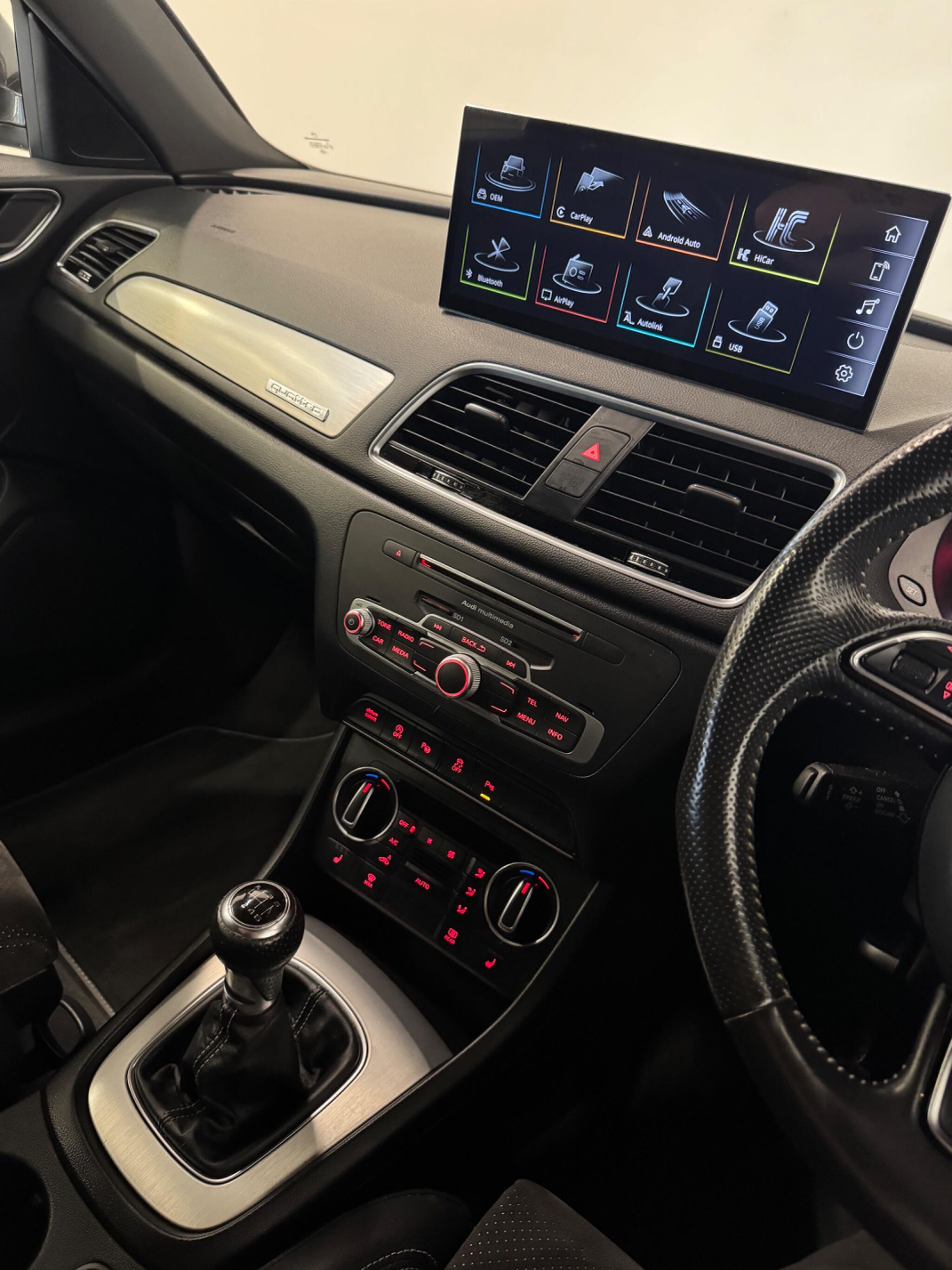 Audi Q3 view 16