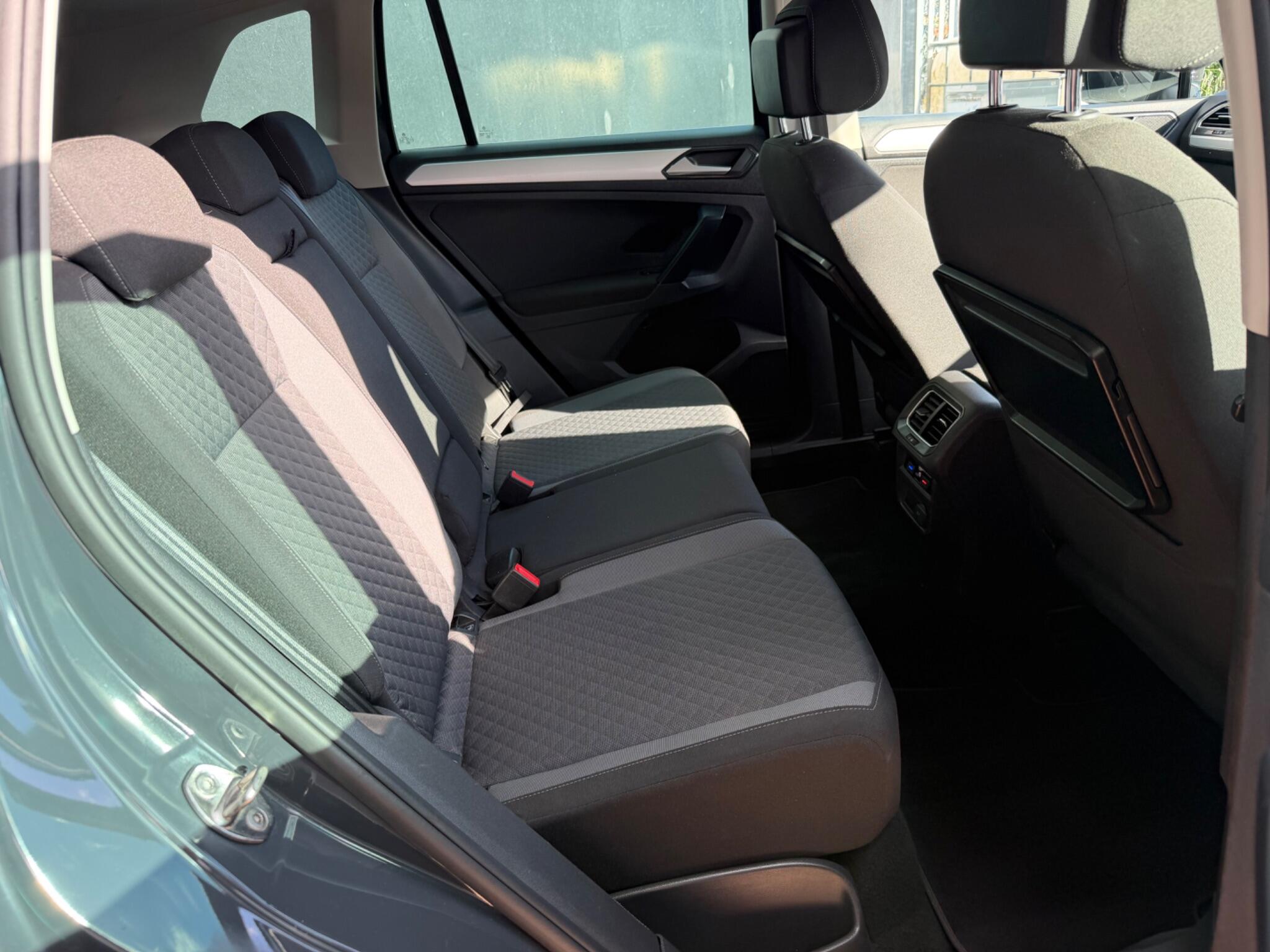 Volkswagen Tiguan view 10