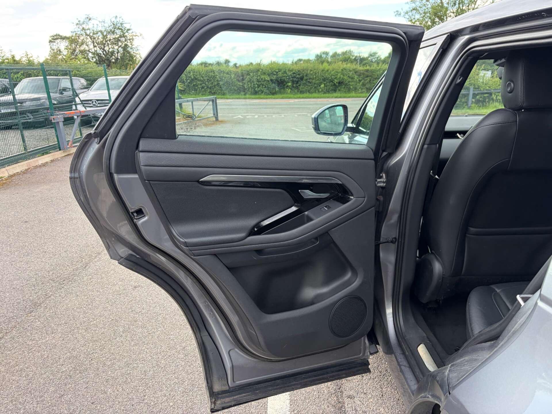 Land Rover Range Rover Evoque view 19