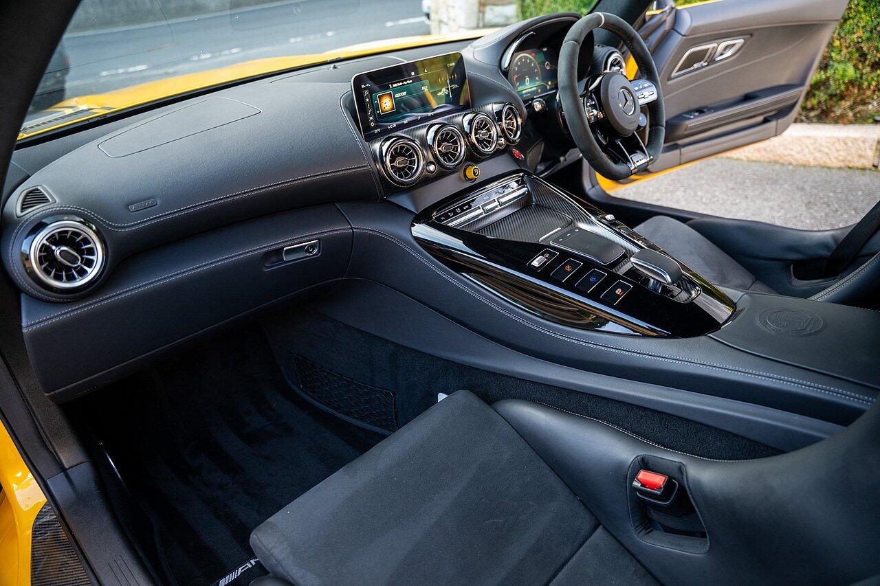 Mercedes-Benz Amg GT view 84