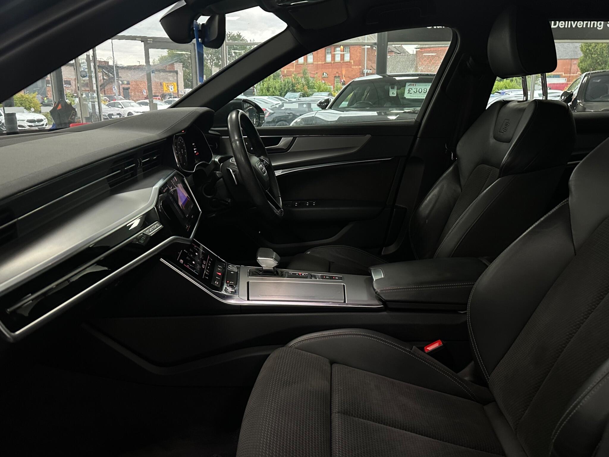 Audi A6 Avant view 36