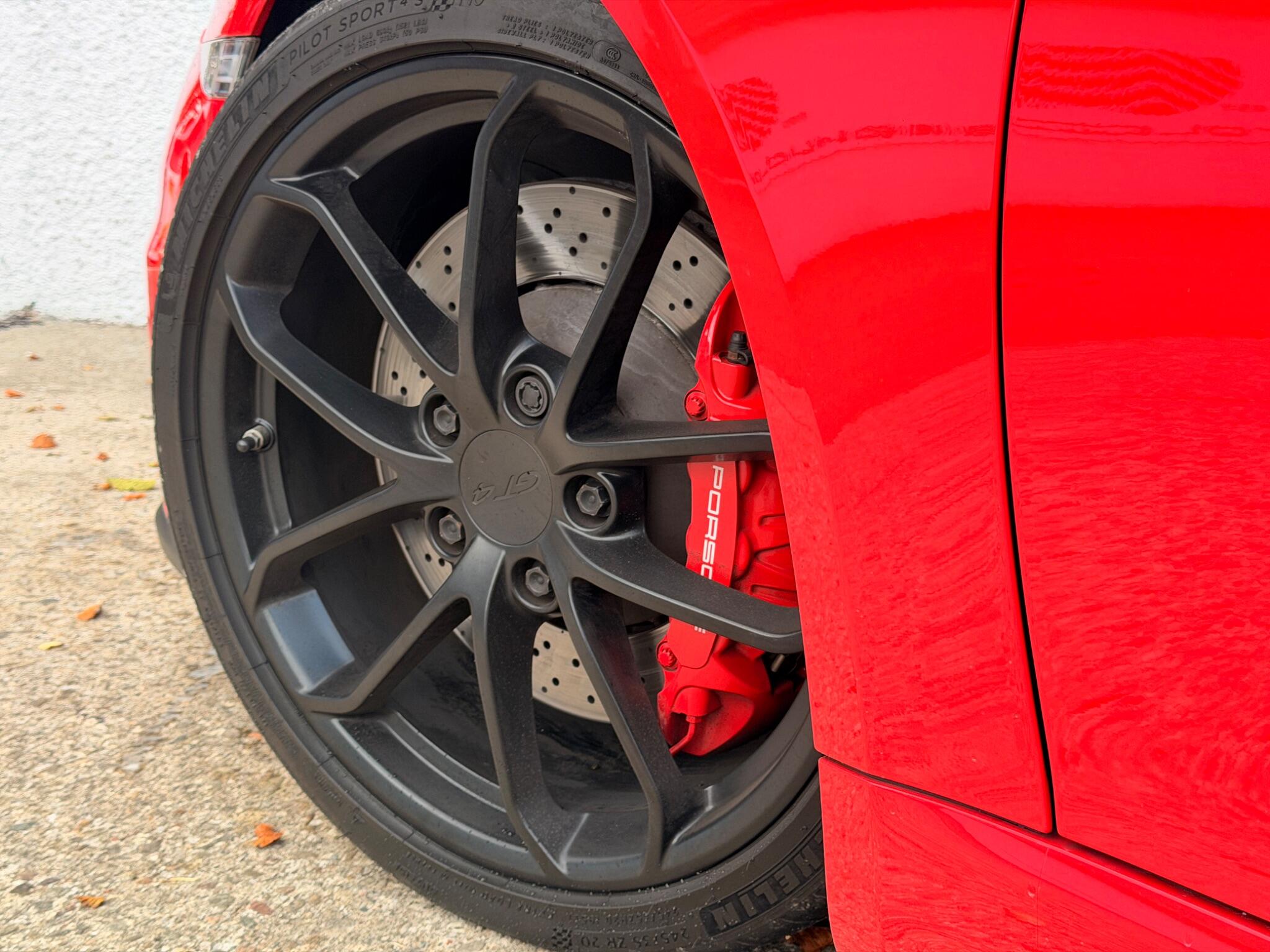 Porsche Cayman view 21