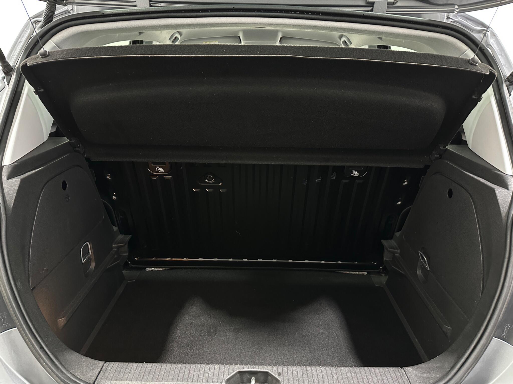 Vauxhall Corsa view 45