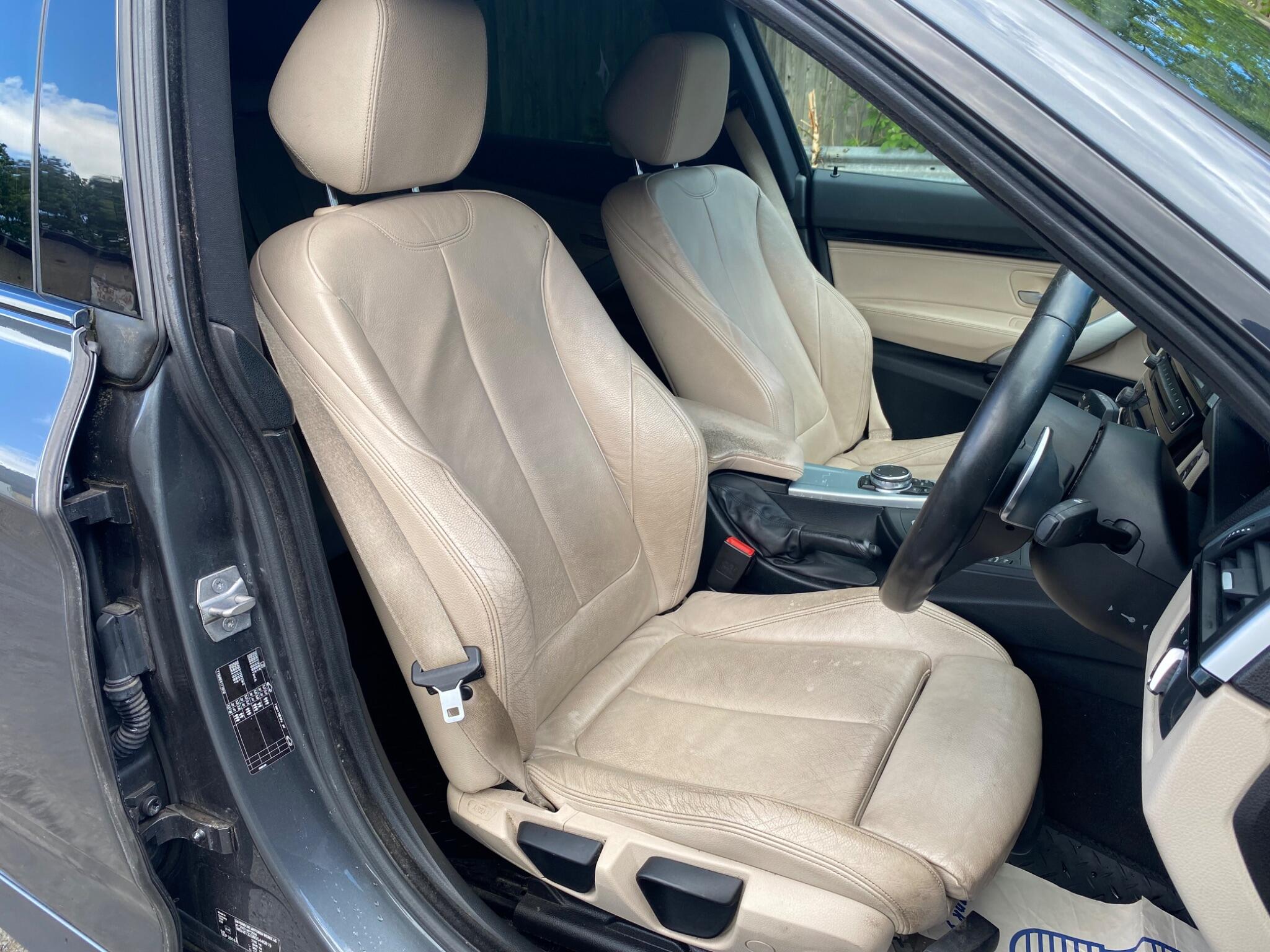 BMW 3 Series view 13