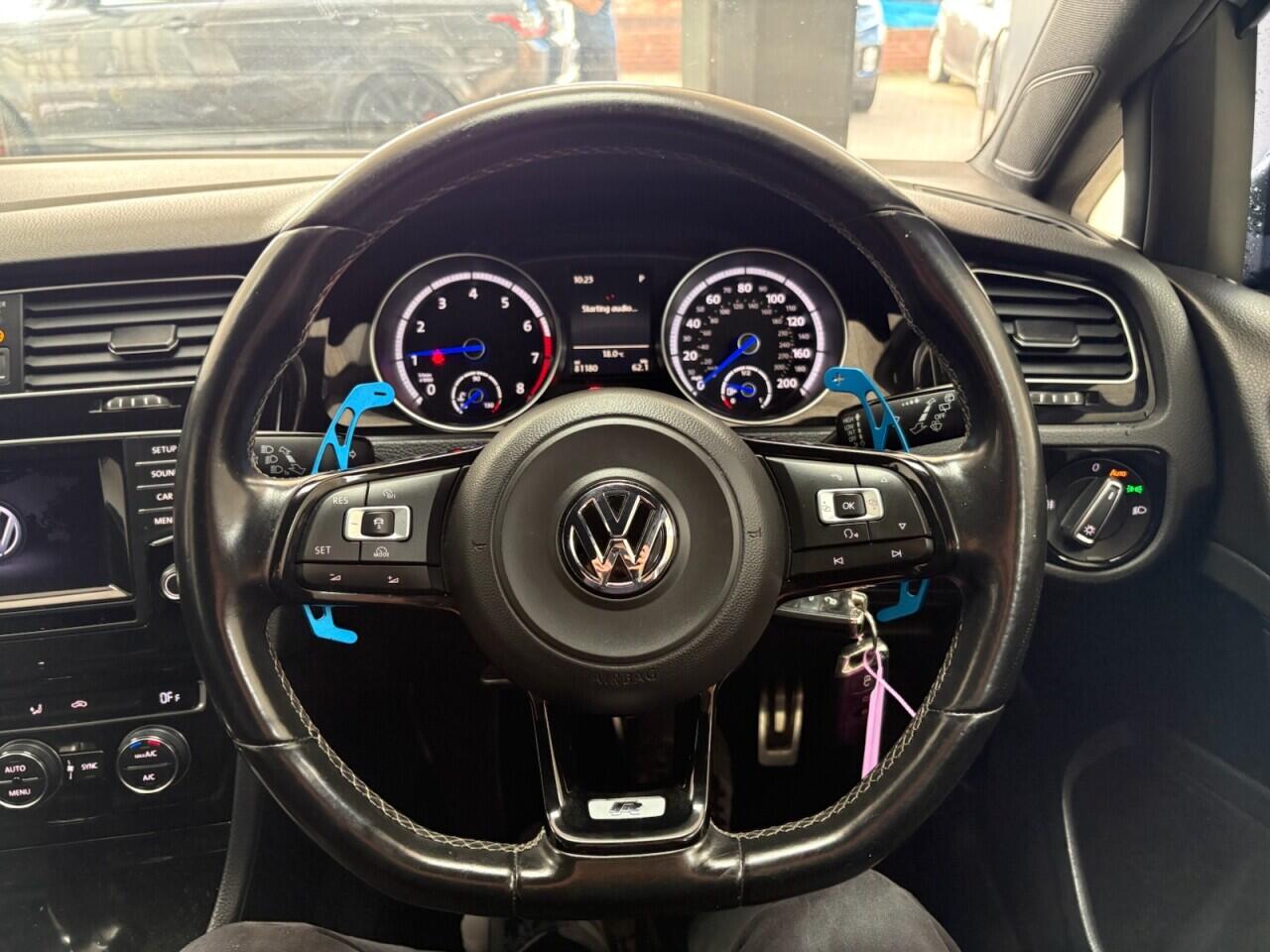 Volkswagen Golf view 18