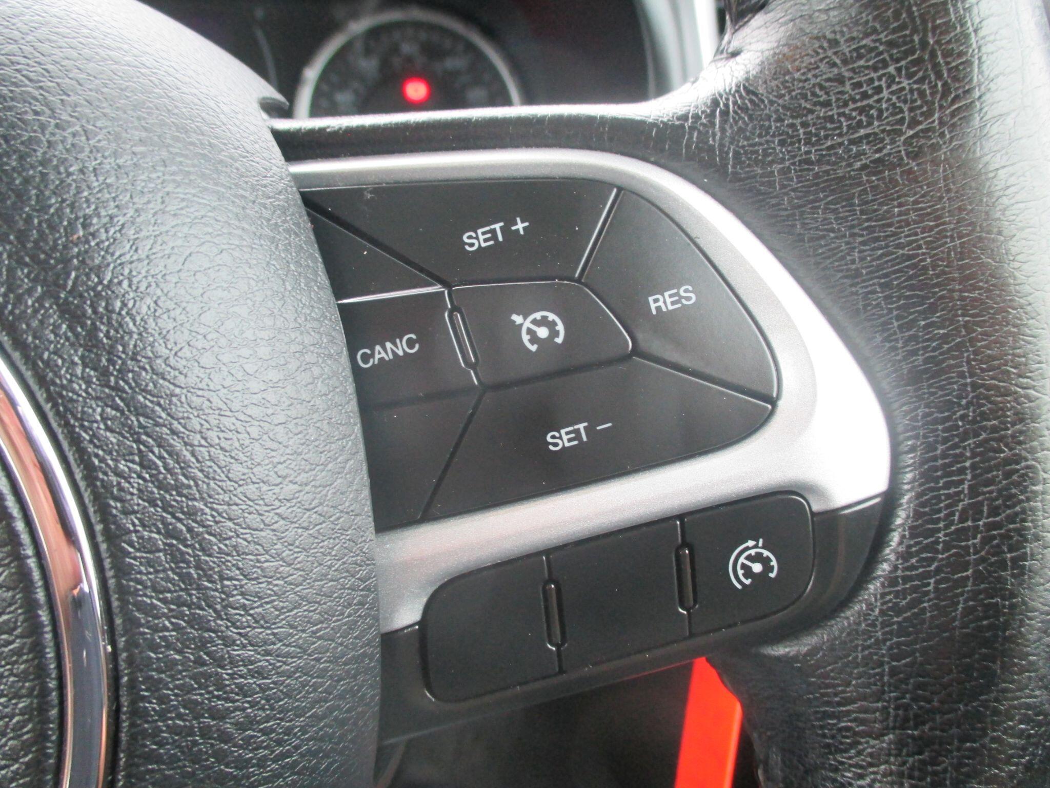 Jeep Renegade view 37