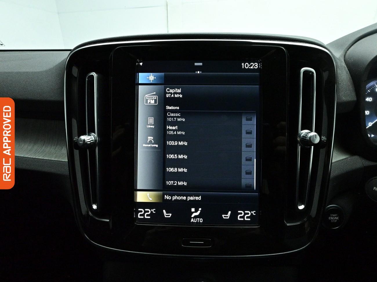 Volvo XC40 view 15