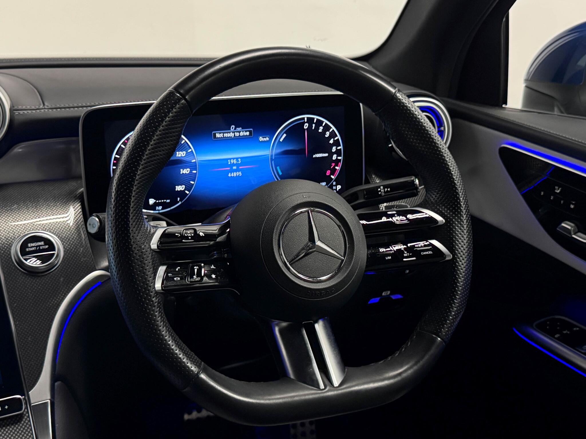 Mercedes-Benz GLC view 35