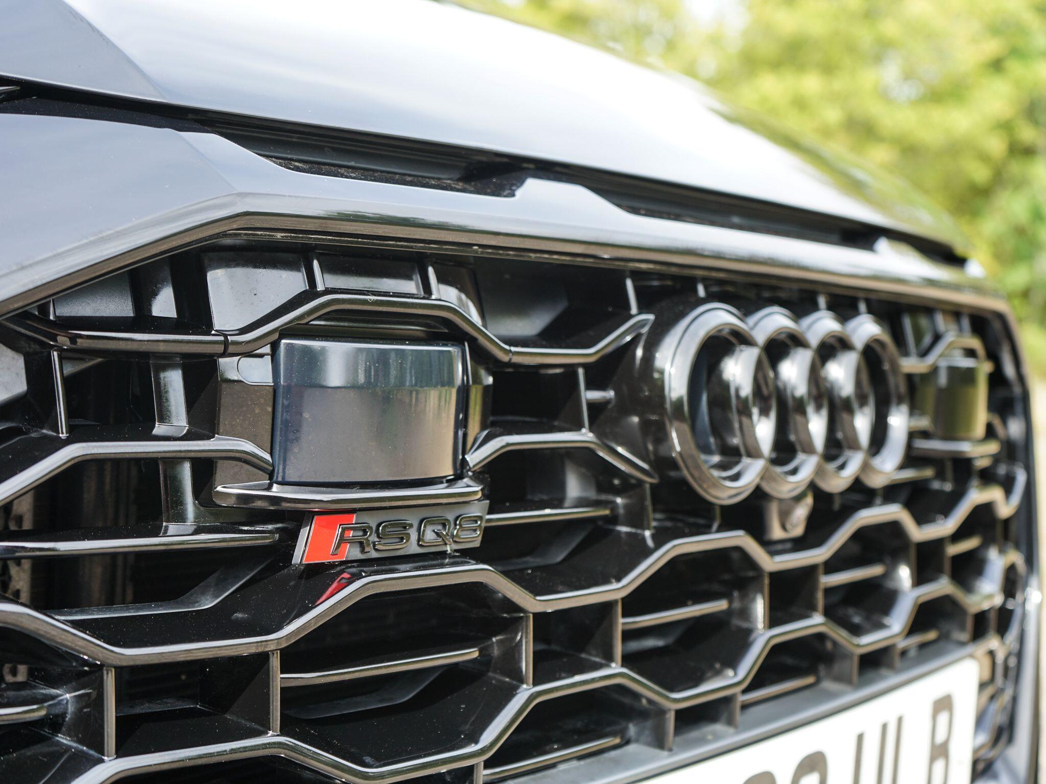Audi RSQ8 view 9