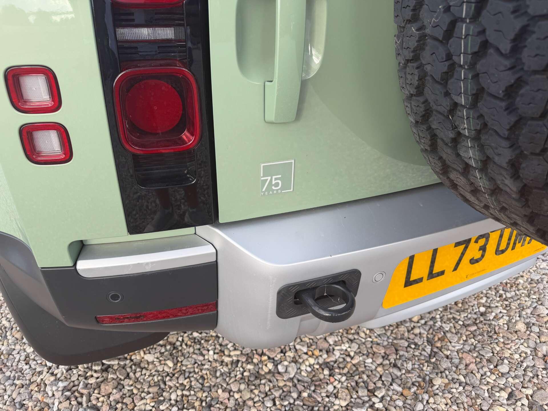 Land Rover Defender view 10