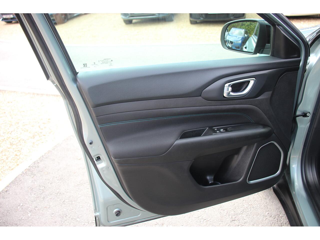 Jeep Compass view 37