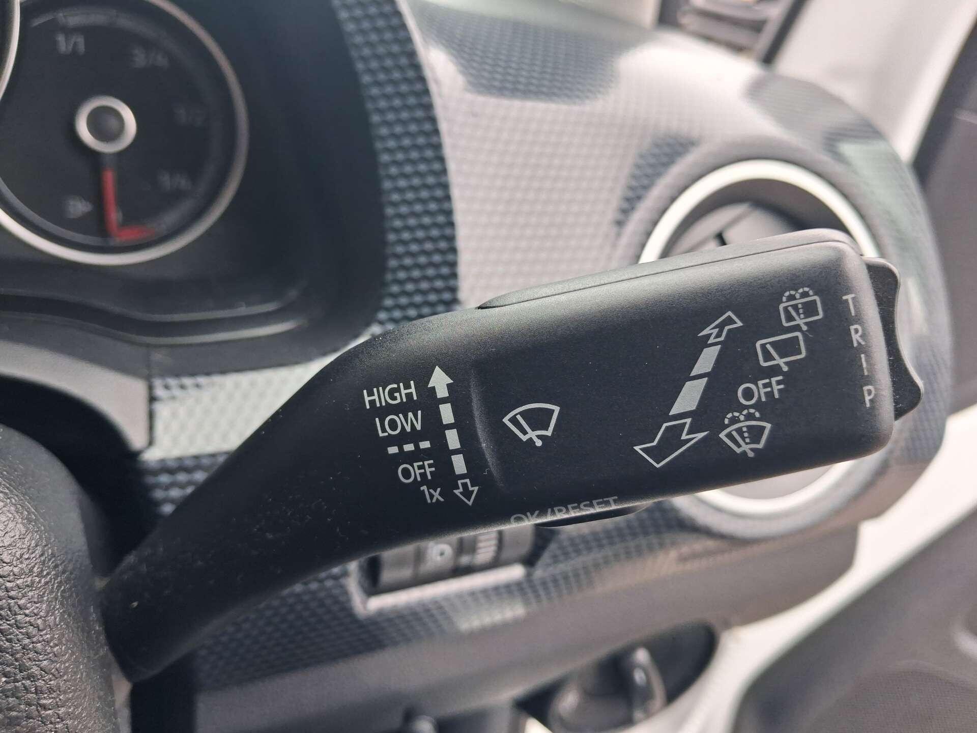 Volkswagen up! view 15