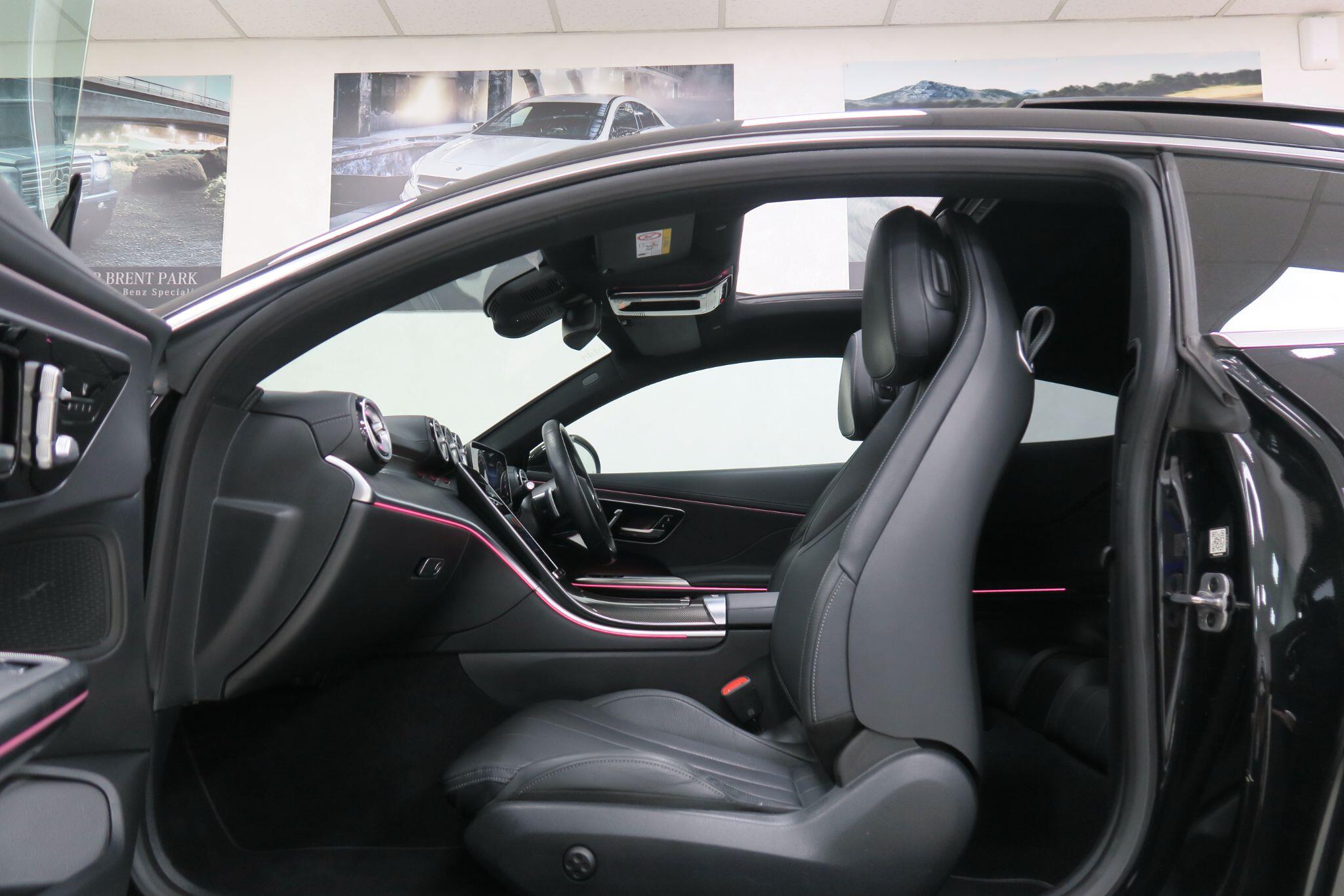 Mercedes-Benz Cle view 10