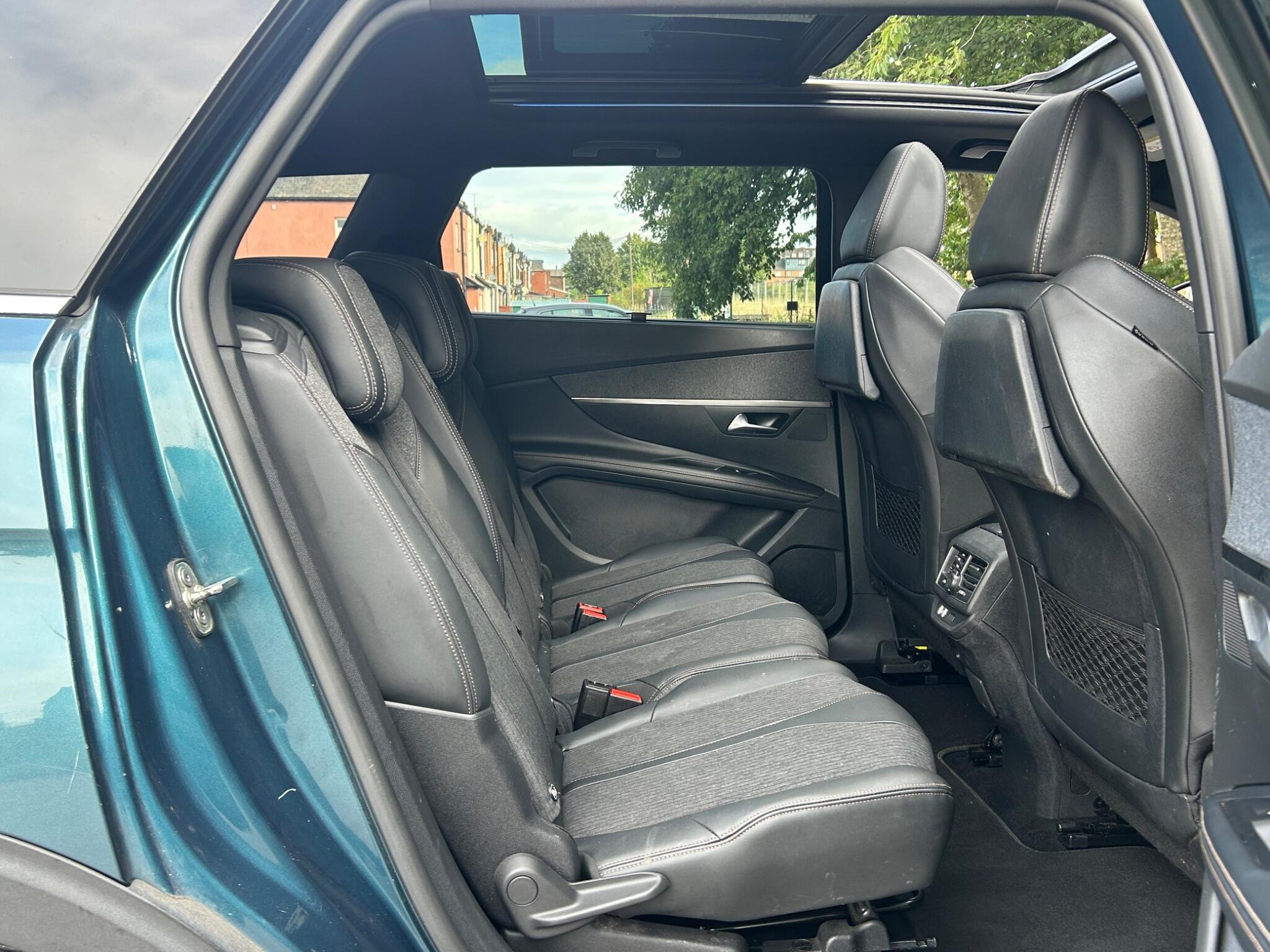 Peugeot 5008 view 28