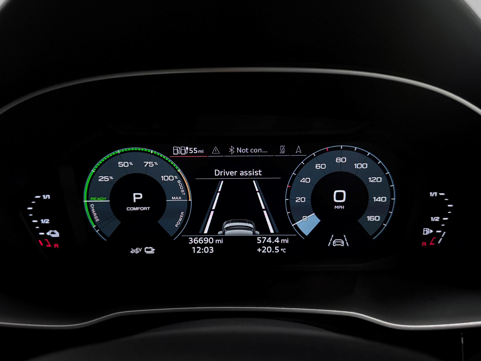 Audi Q3 view 36