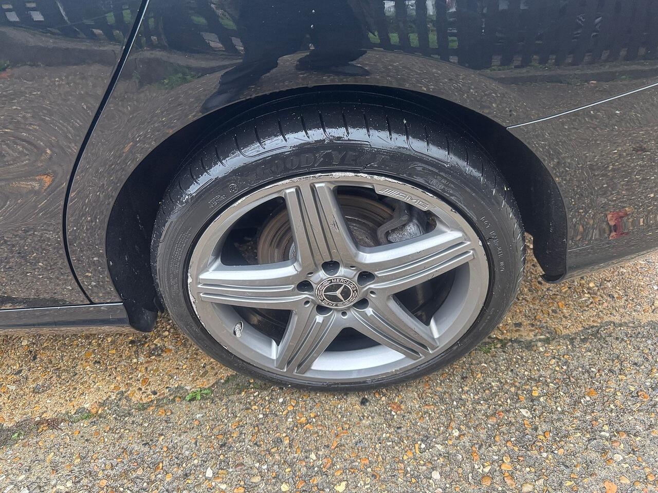 Mercedes-Benz Cla view 40