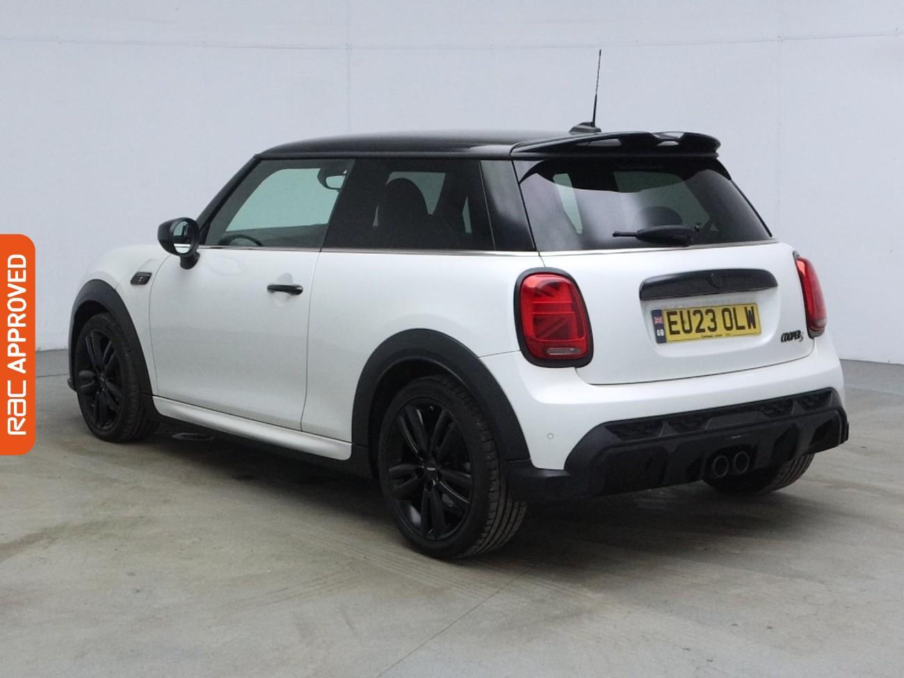Mini Hatch view 4