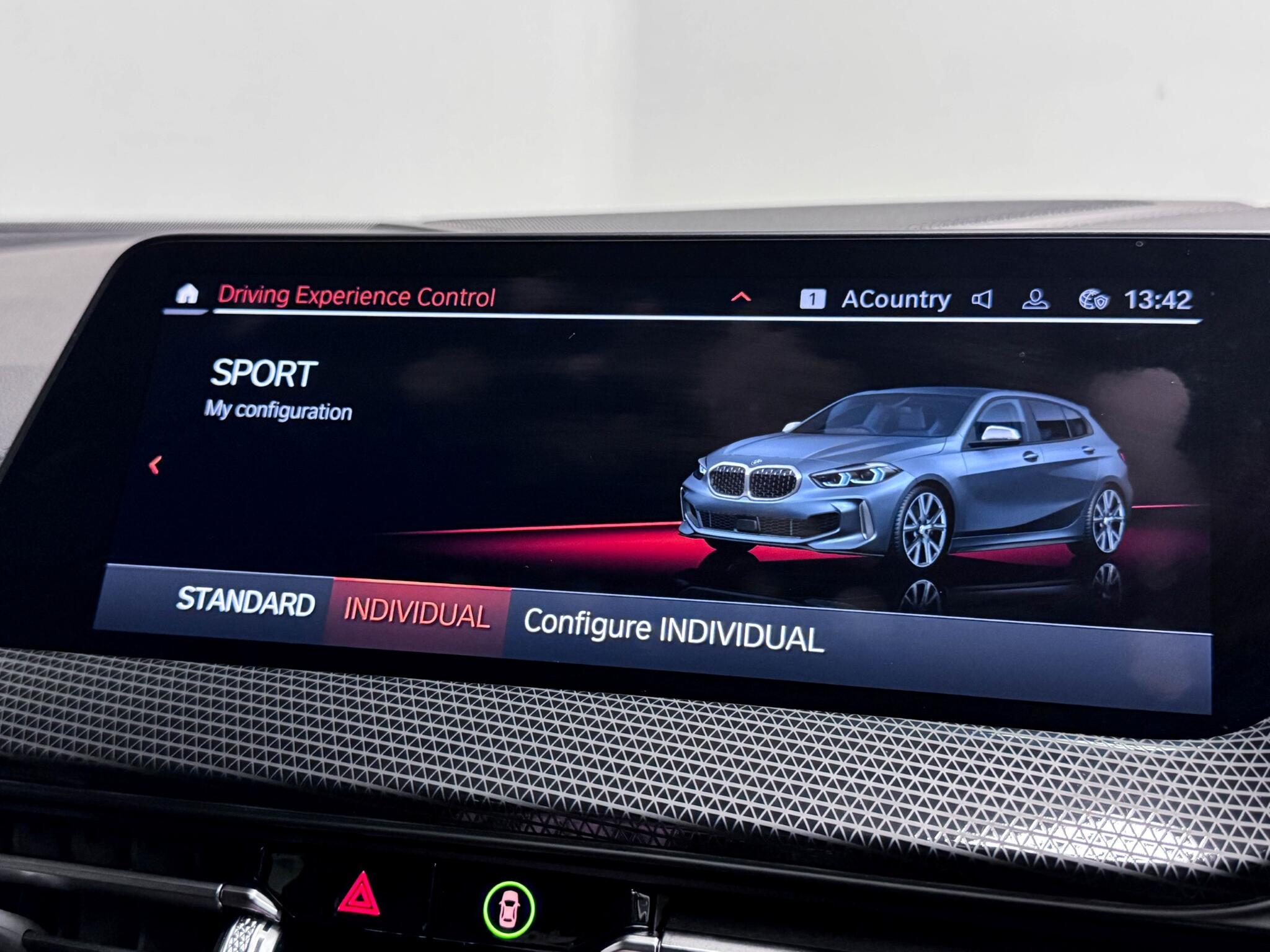 BMW 1 Series view 44