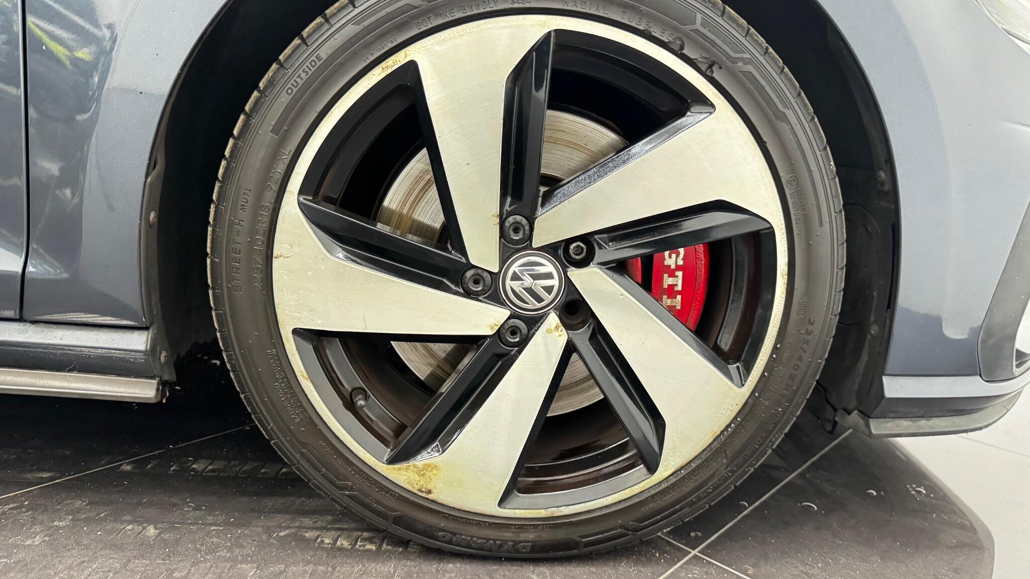 Volkswagen Golf view 56