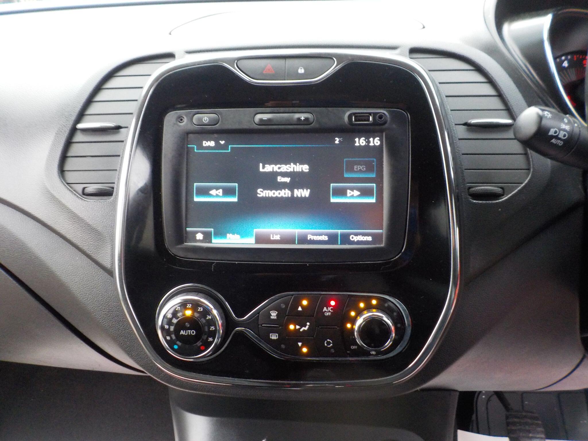 Renault Captur 1.5 dCi ENERGY Dynamique S Nav Euro 6 (s/s) 5dr