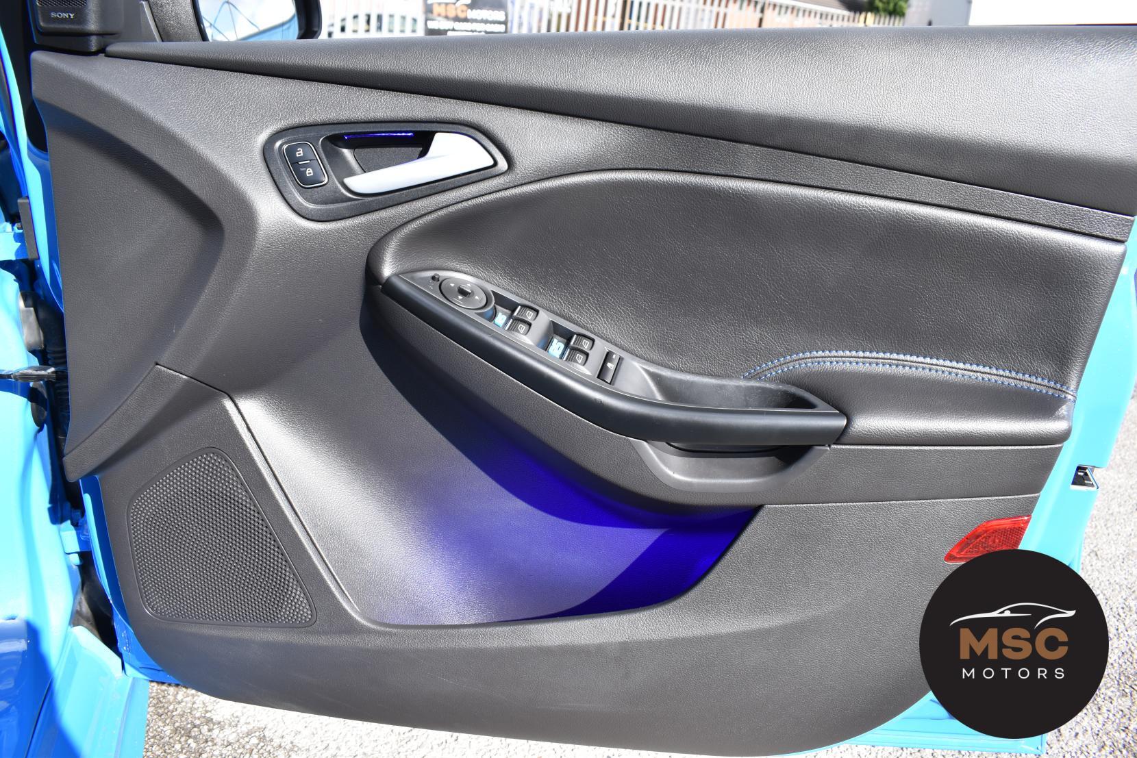Ford Focus view 49