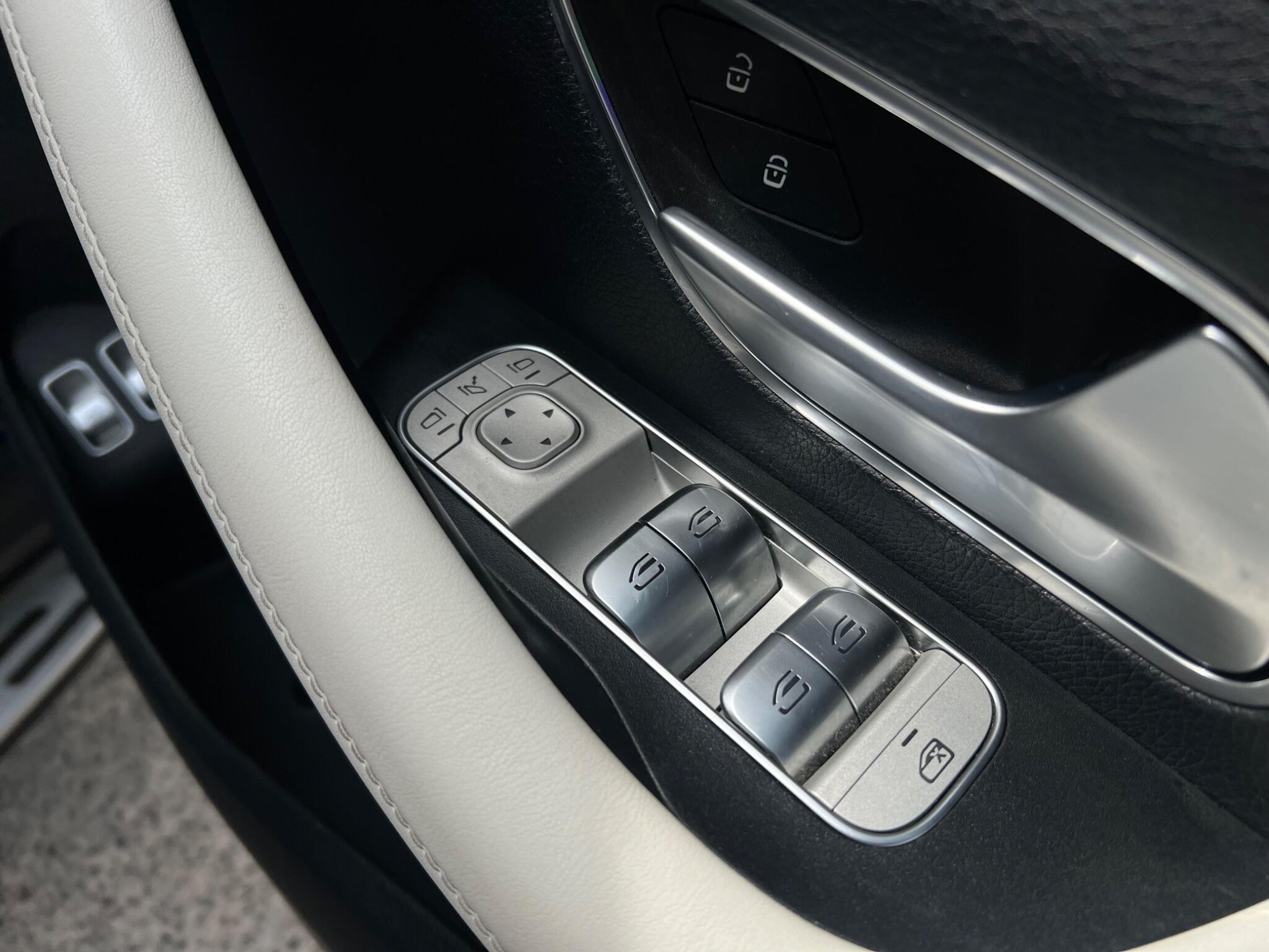 Mercedes-Benz GLE view 51