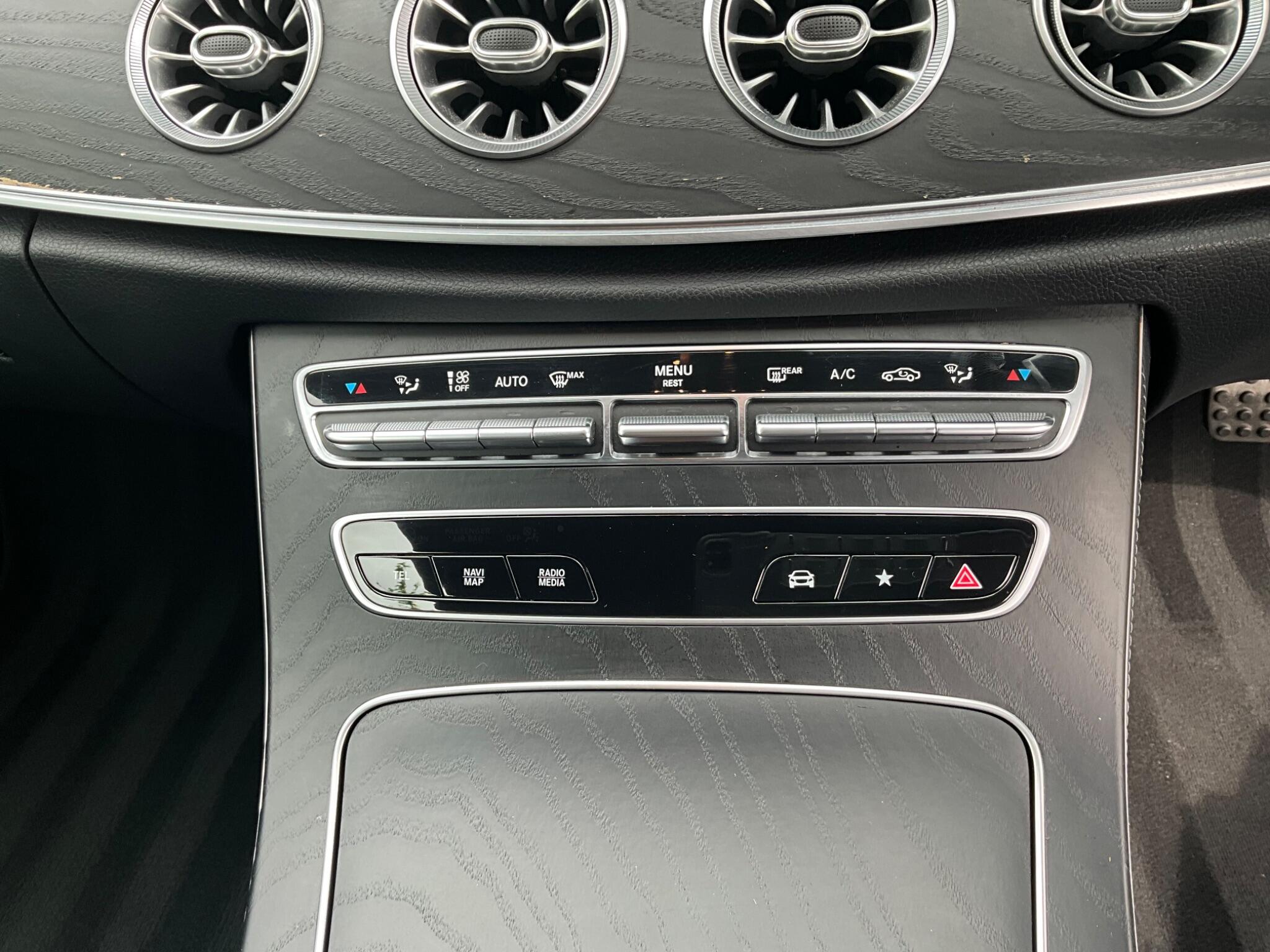 Mercedes-Benz E Class view 13