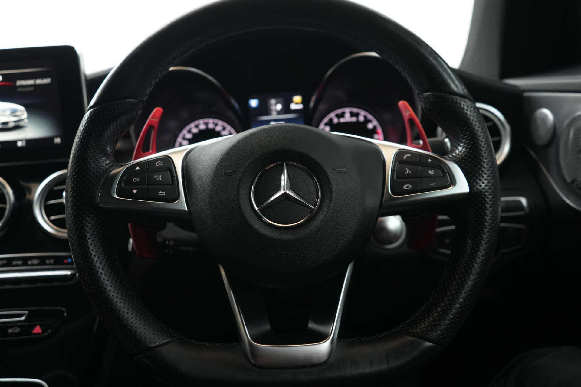 Mercedes-Benz C-Class view 36