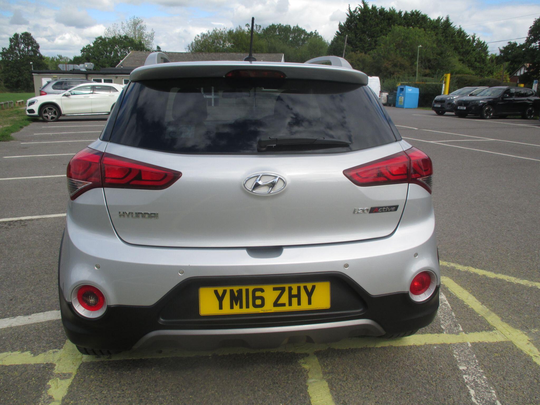 Hyundai I20 view 11