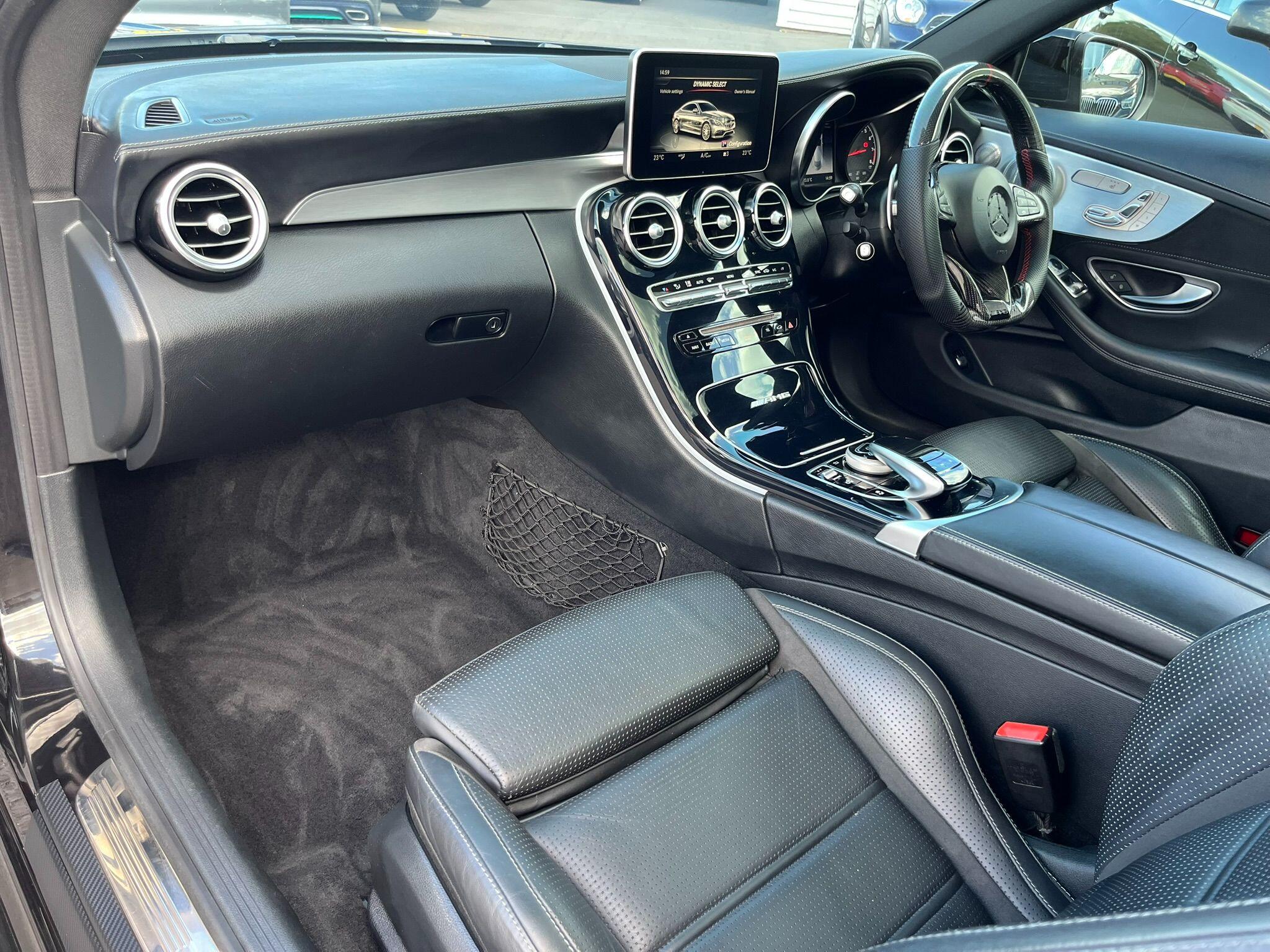 Mercedes-Benz C-Class view 30